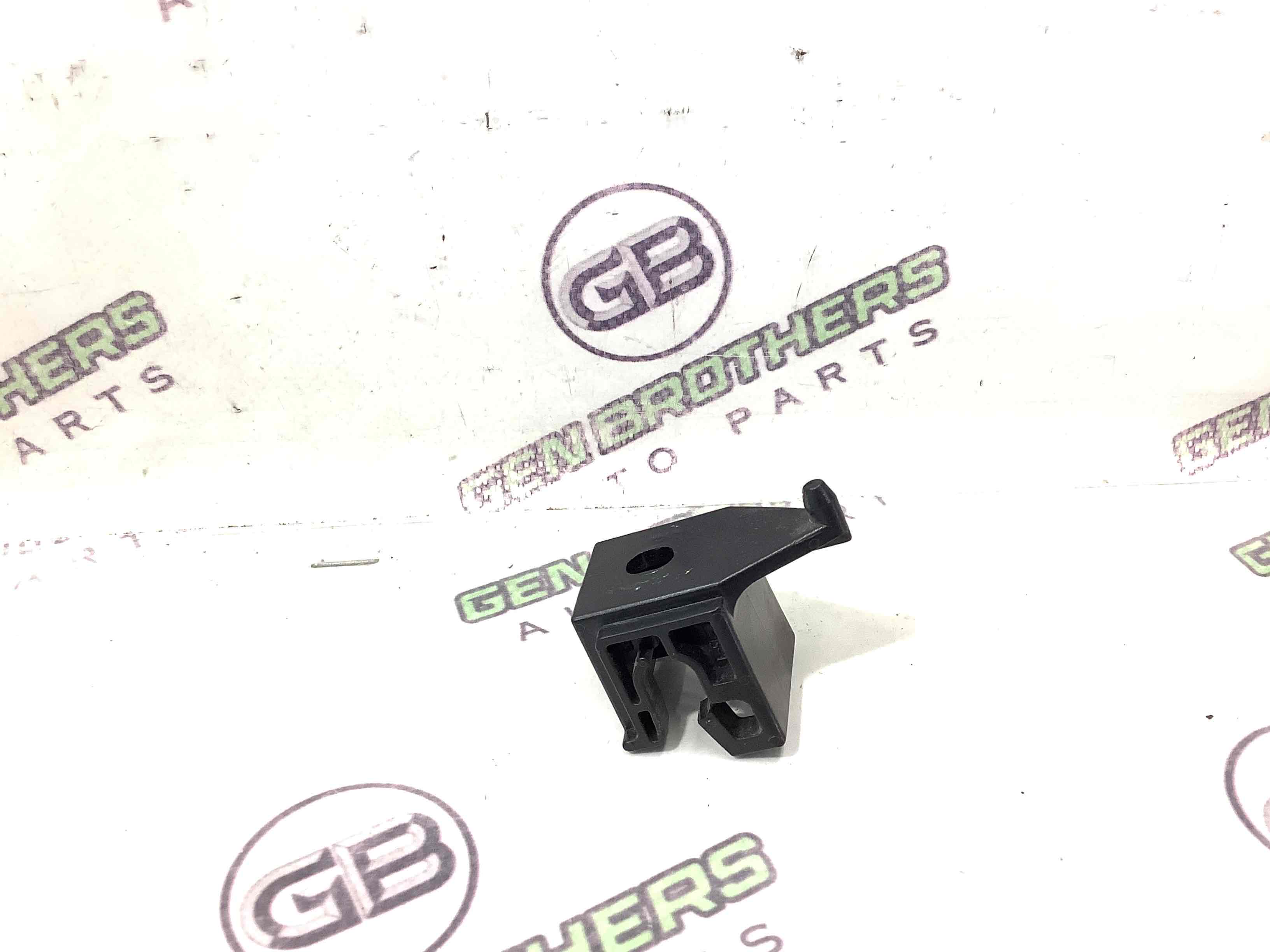 Крепление фары