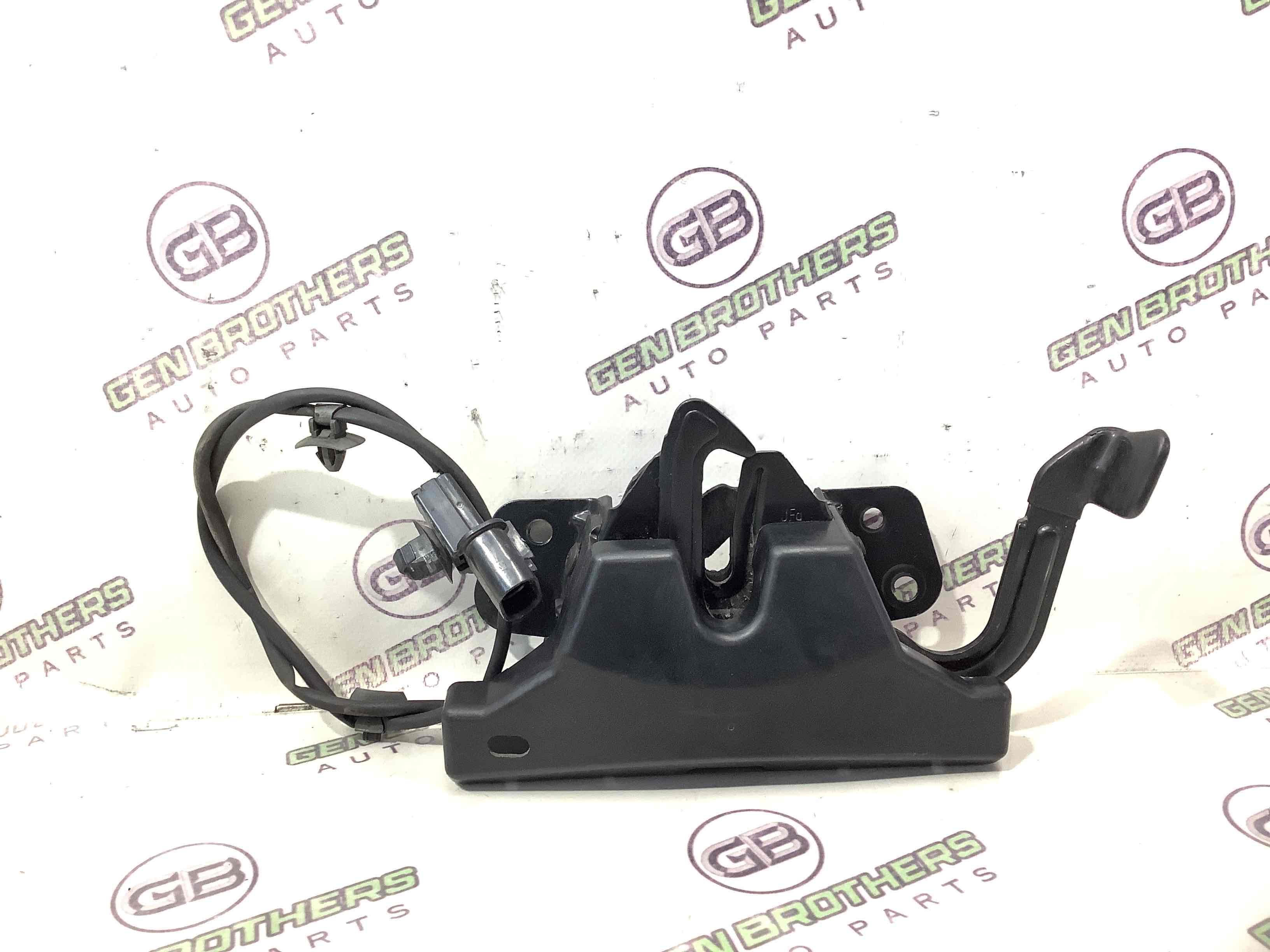 Замок капота, трос капота