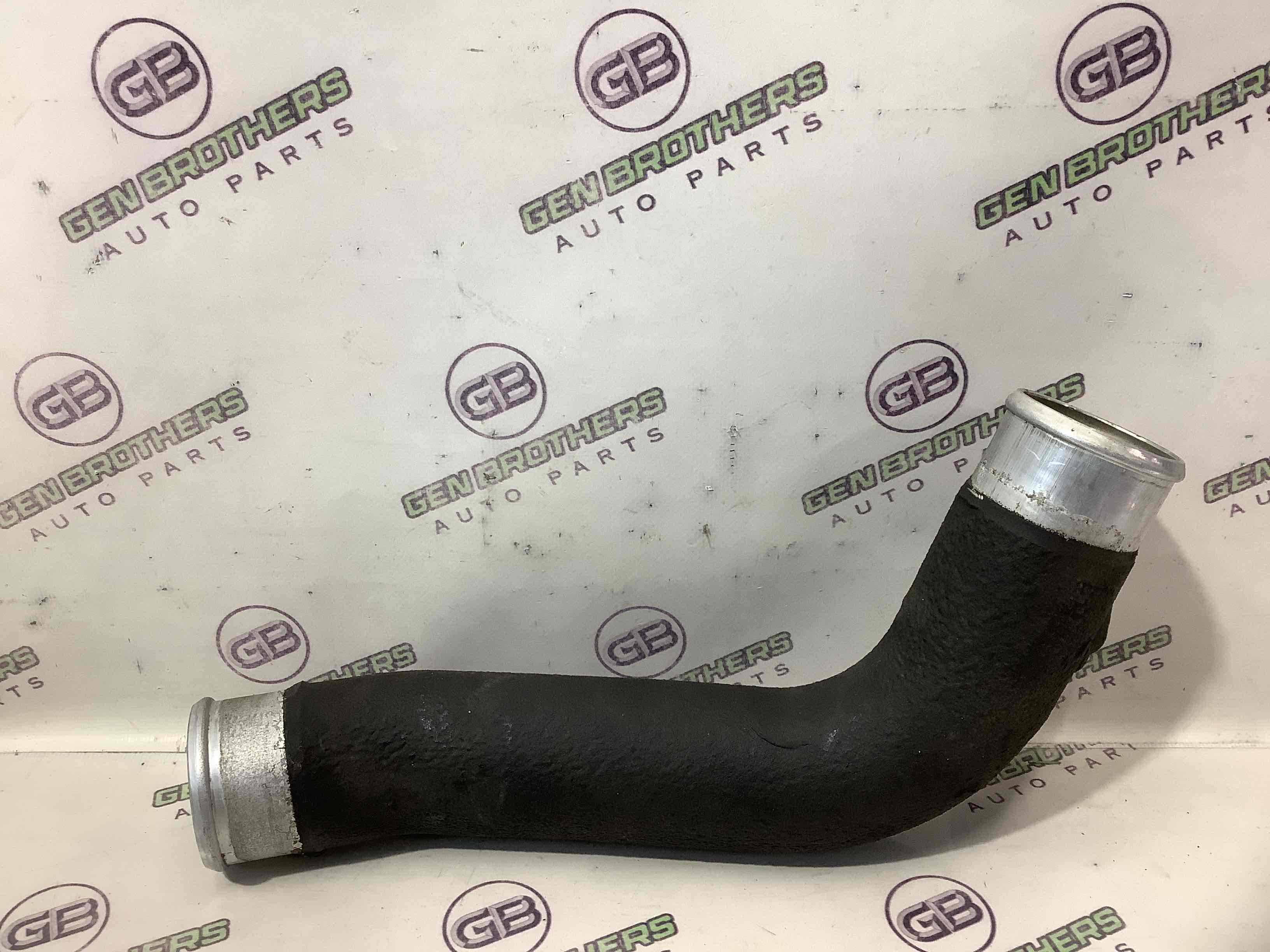 Патрубок інтеркулера