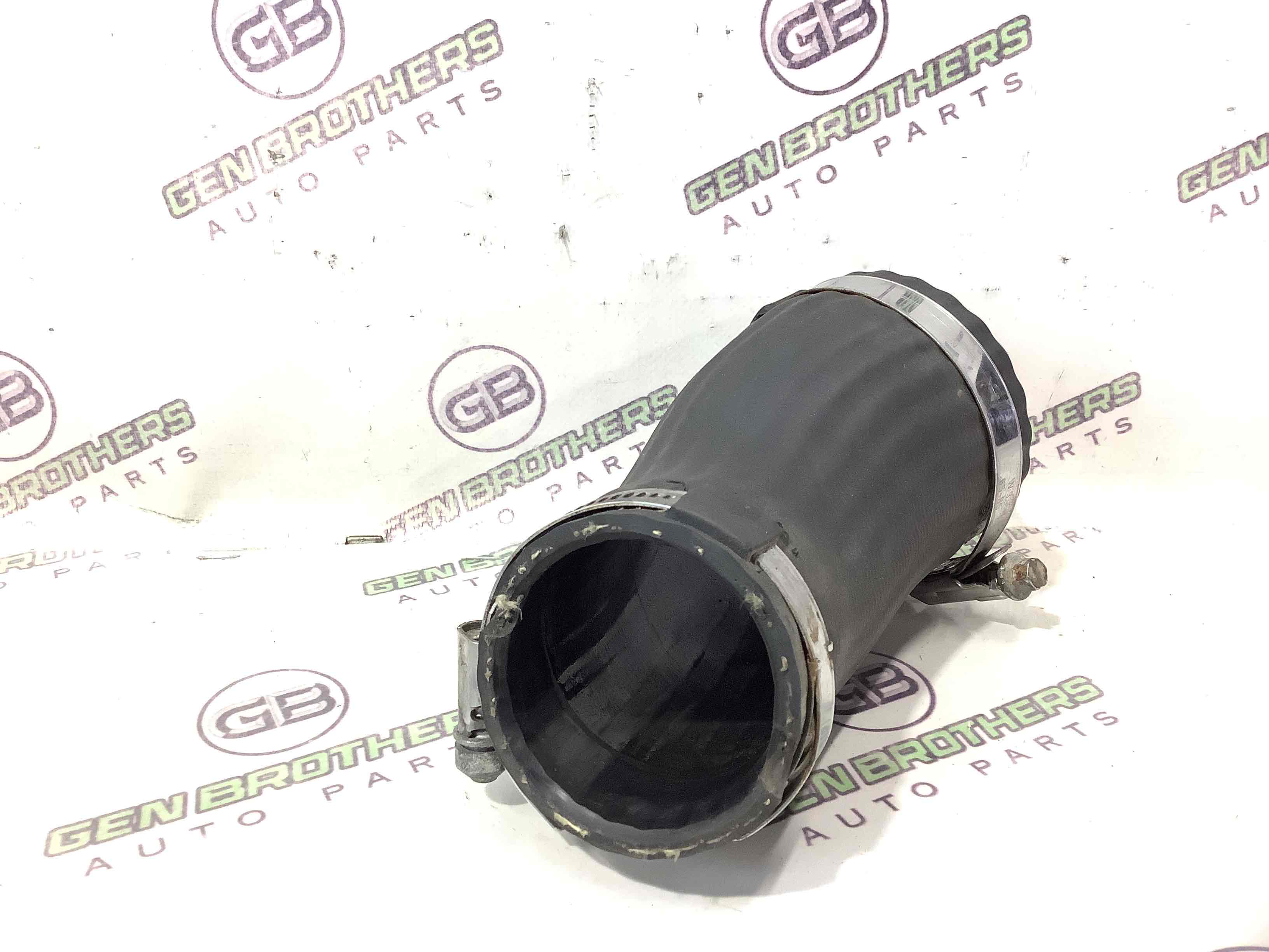 Патрубок інтеркулера