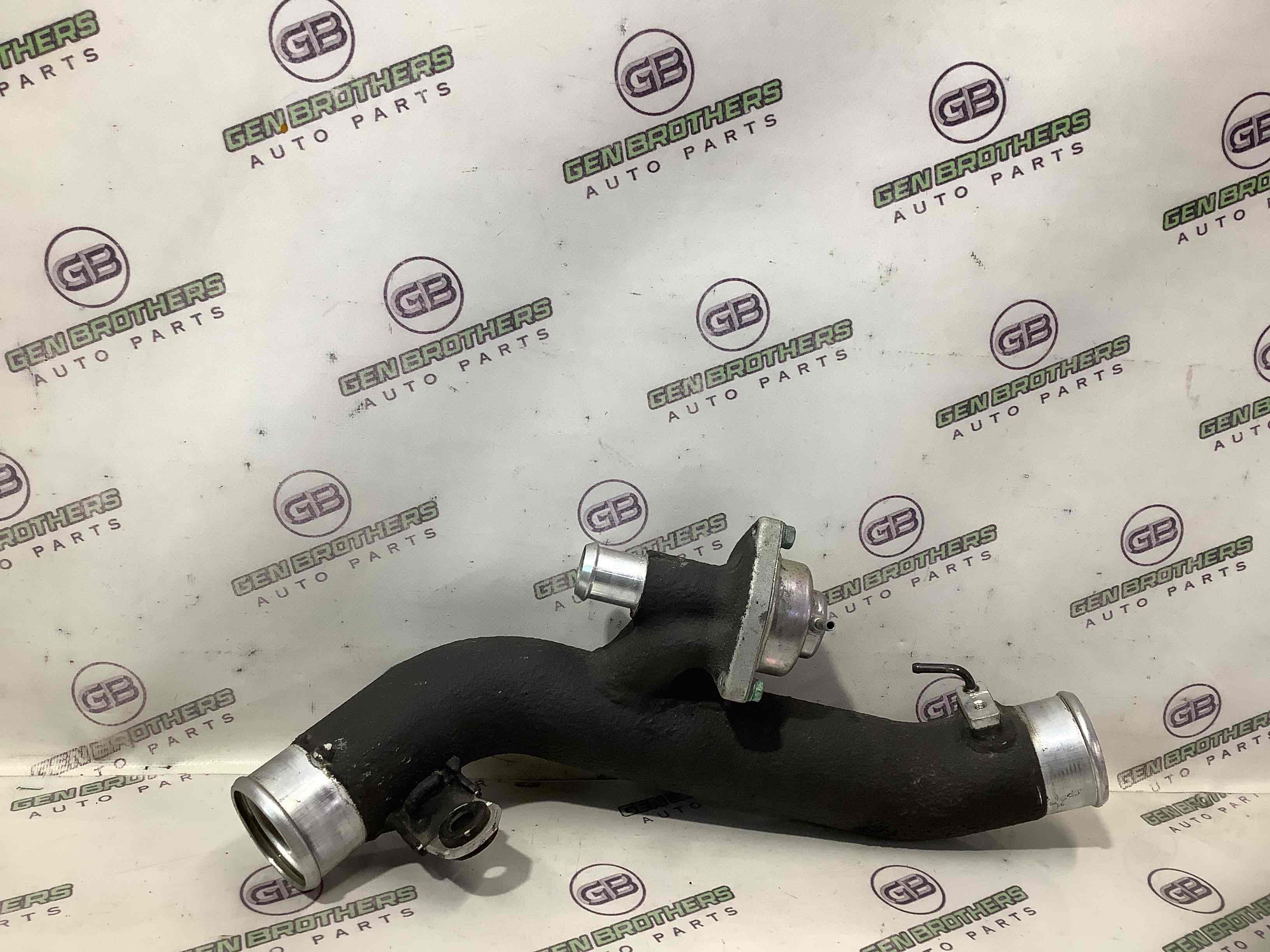 Патрубок інтеркулера