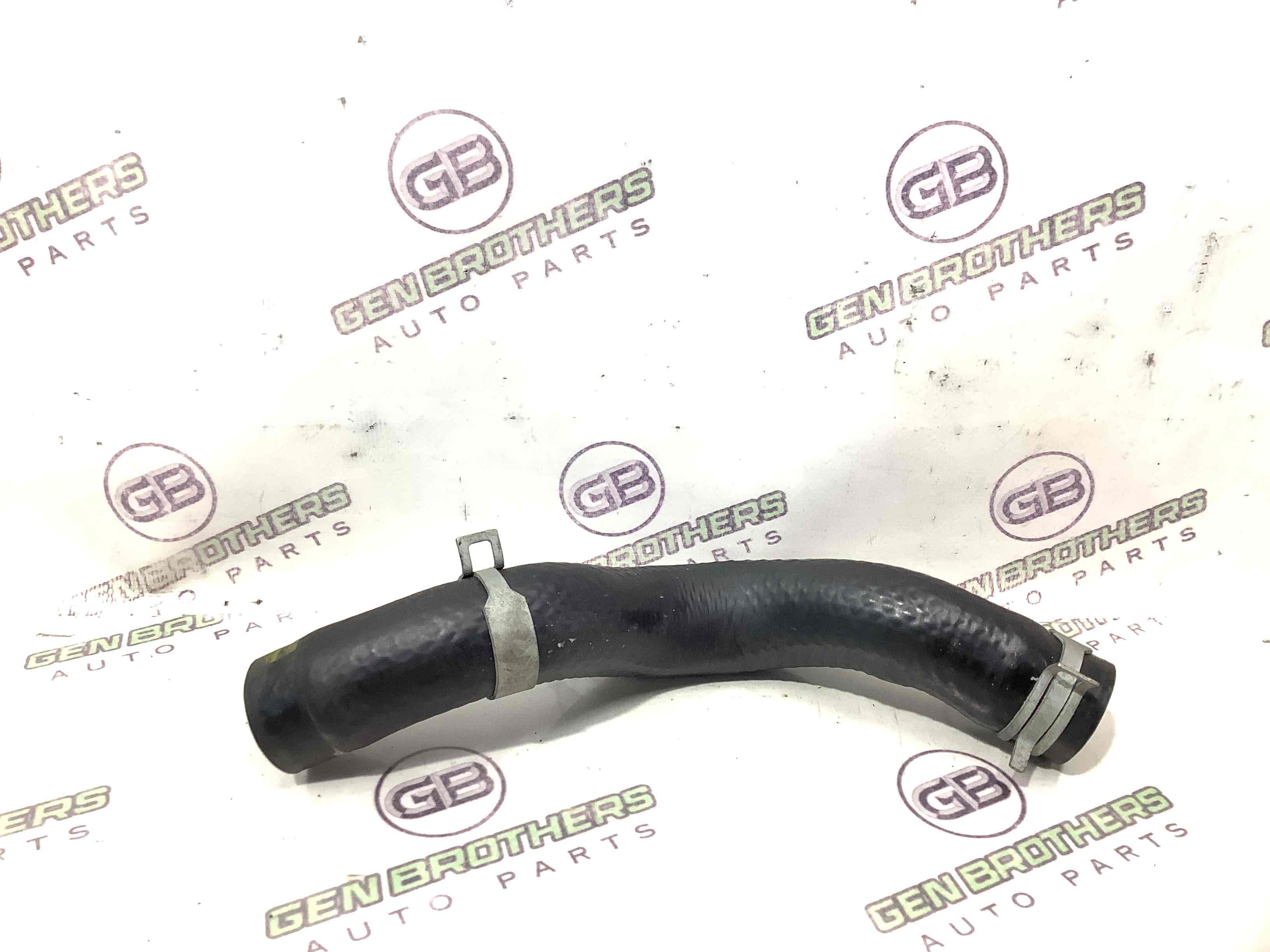 Патрубок трубопровід, шланг