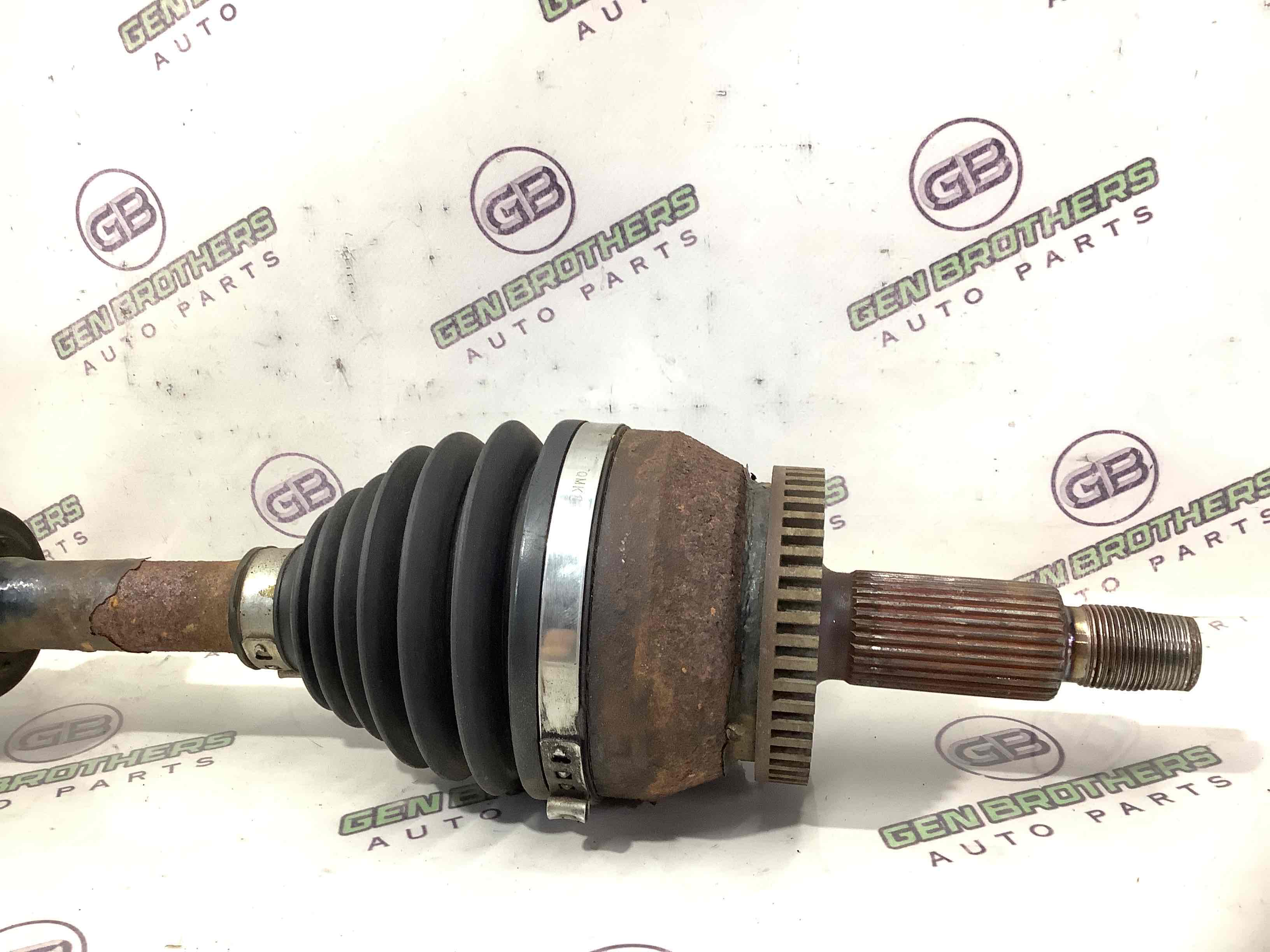 Піввісь передня ліва привідний вал, ШРУС