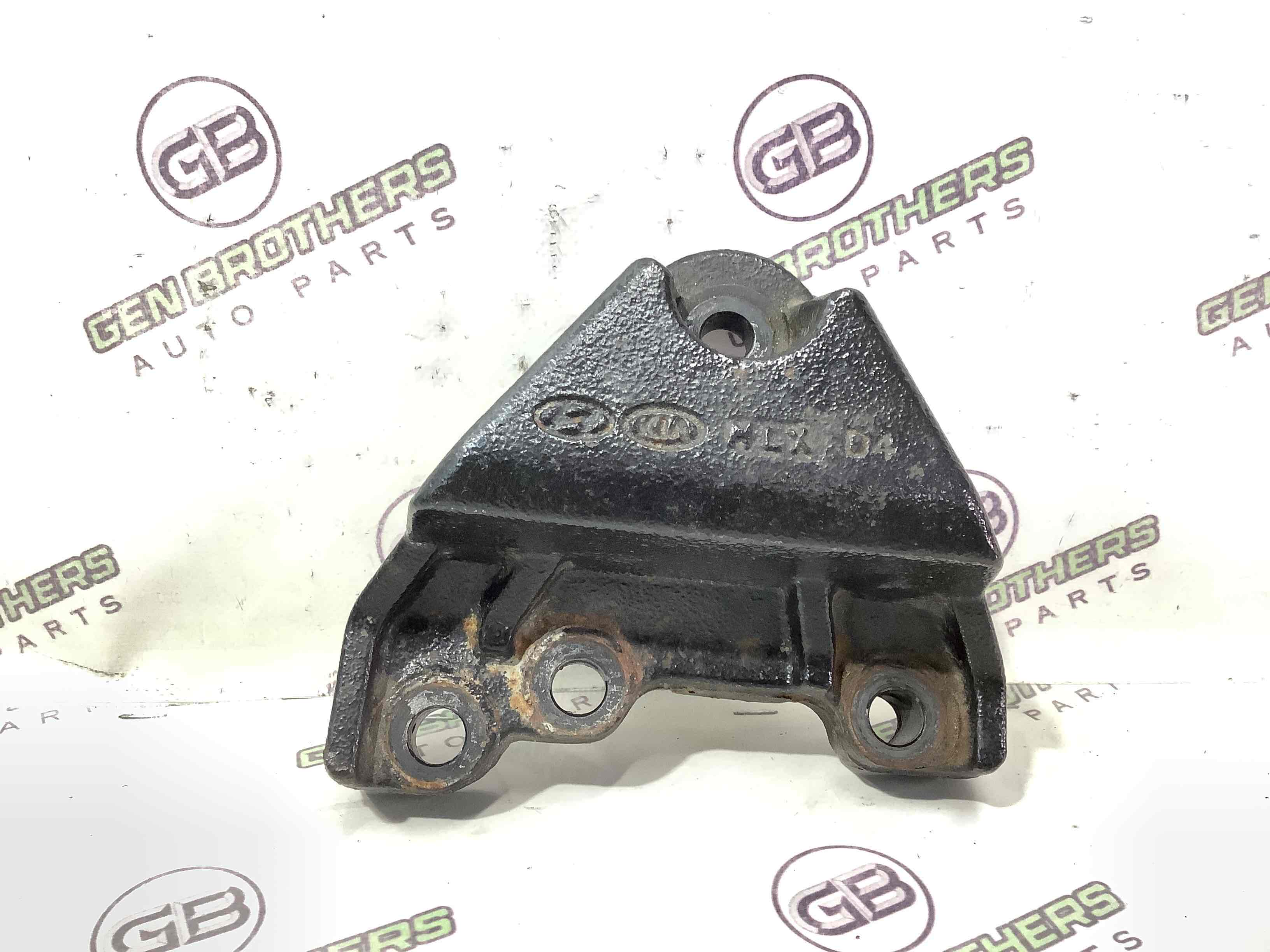 Кронштейн двигуна опорний