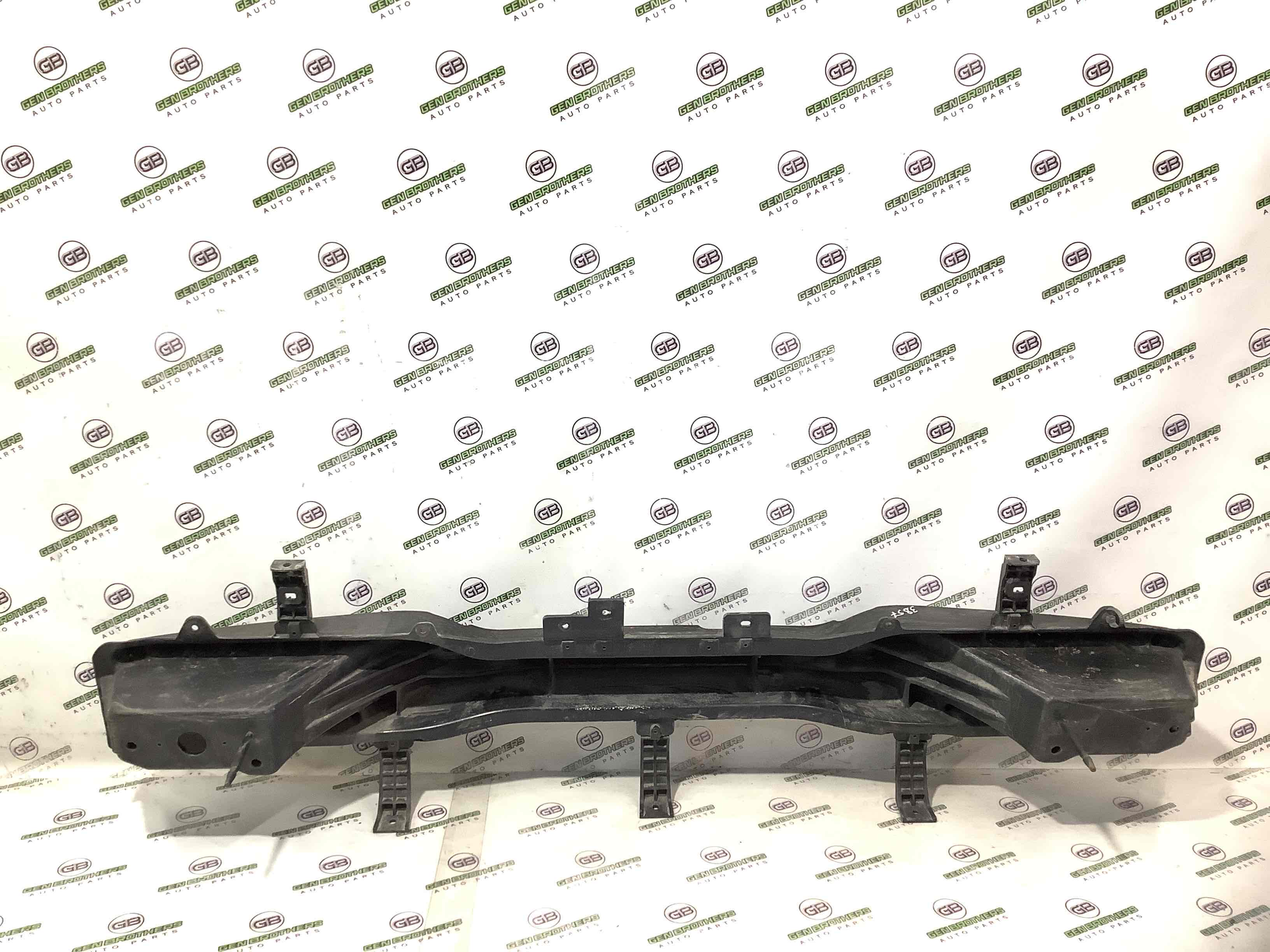 Усилитель бампера заднего