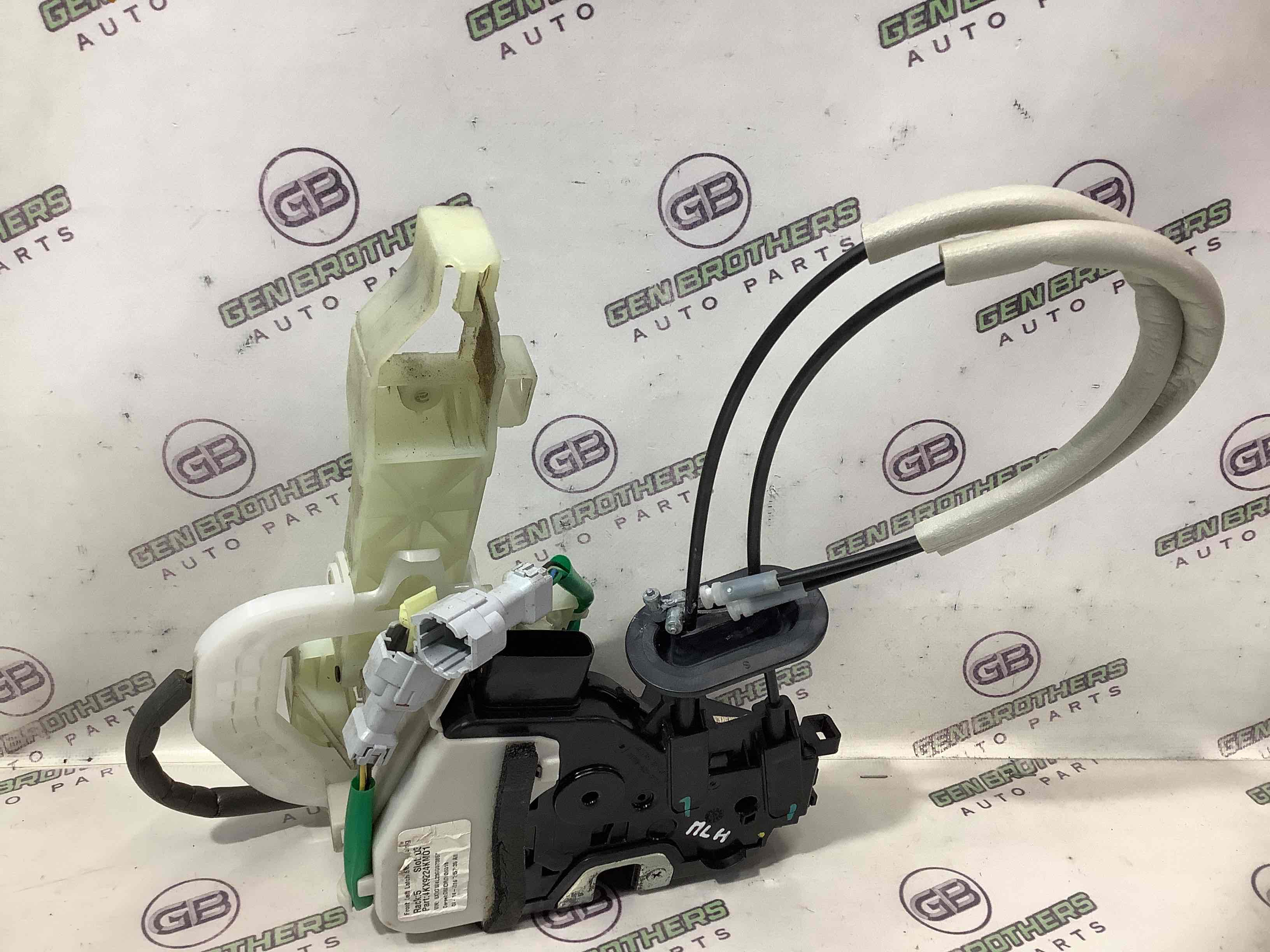 Замок дверей передньої лівої