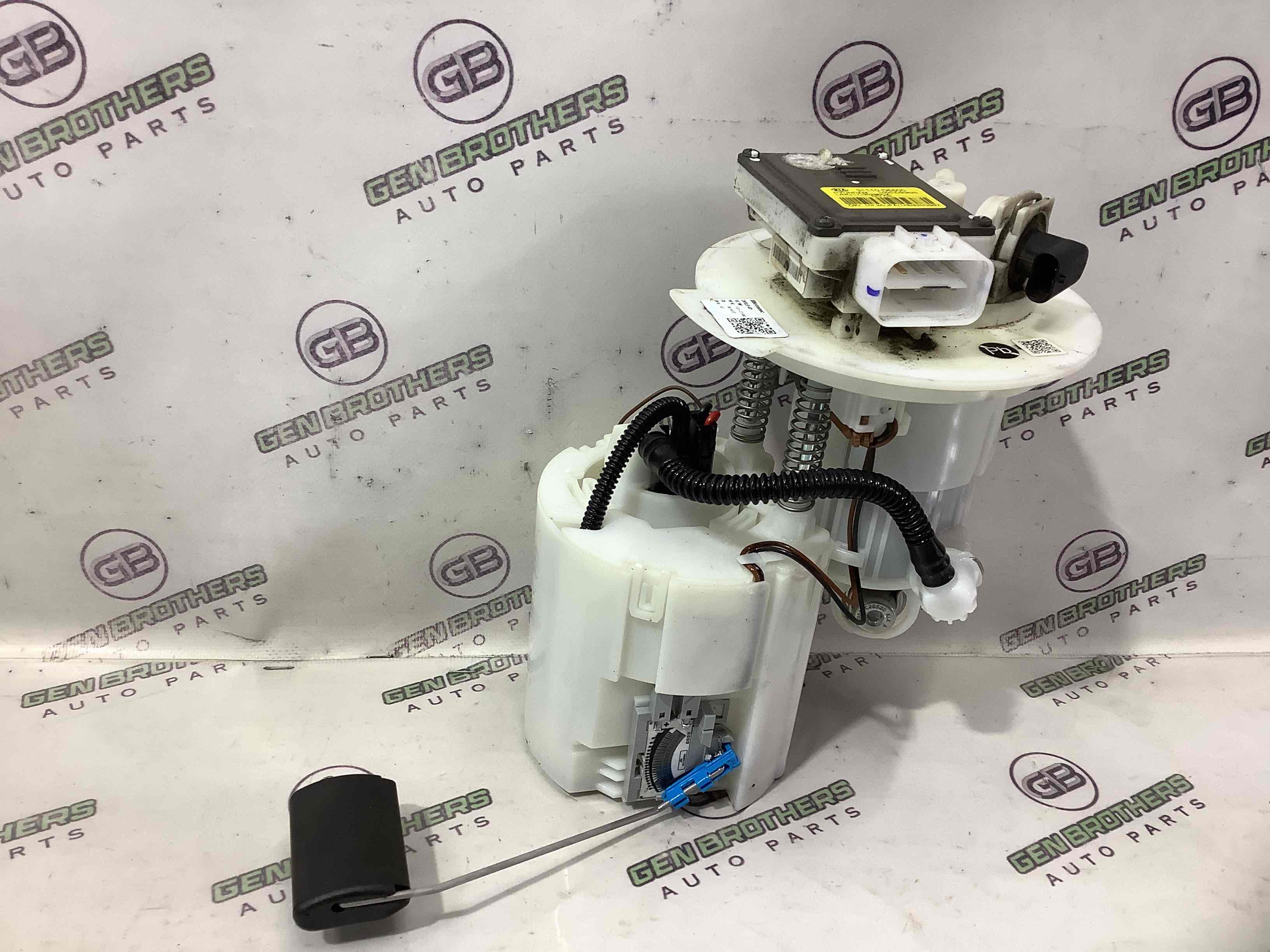 Насос паливний