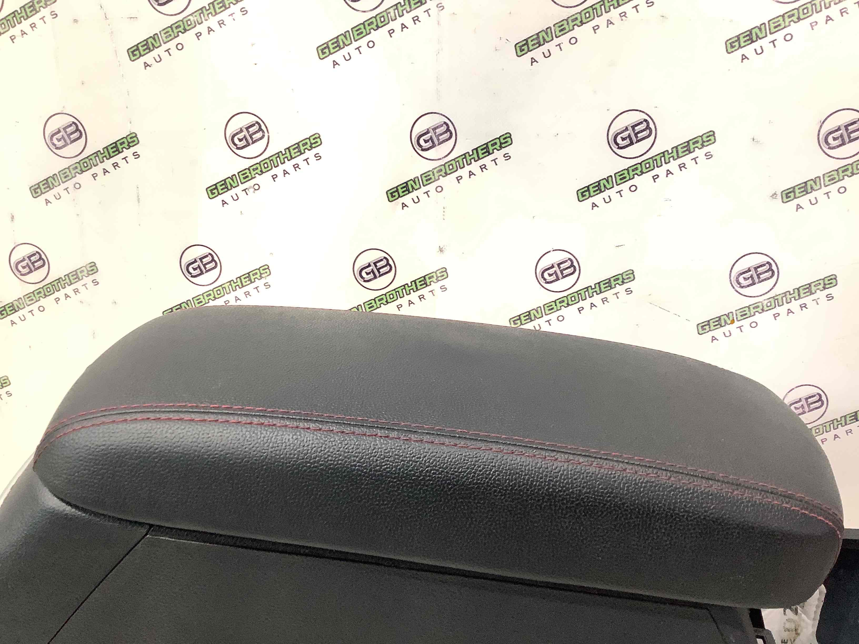 Подлокотник