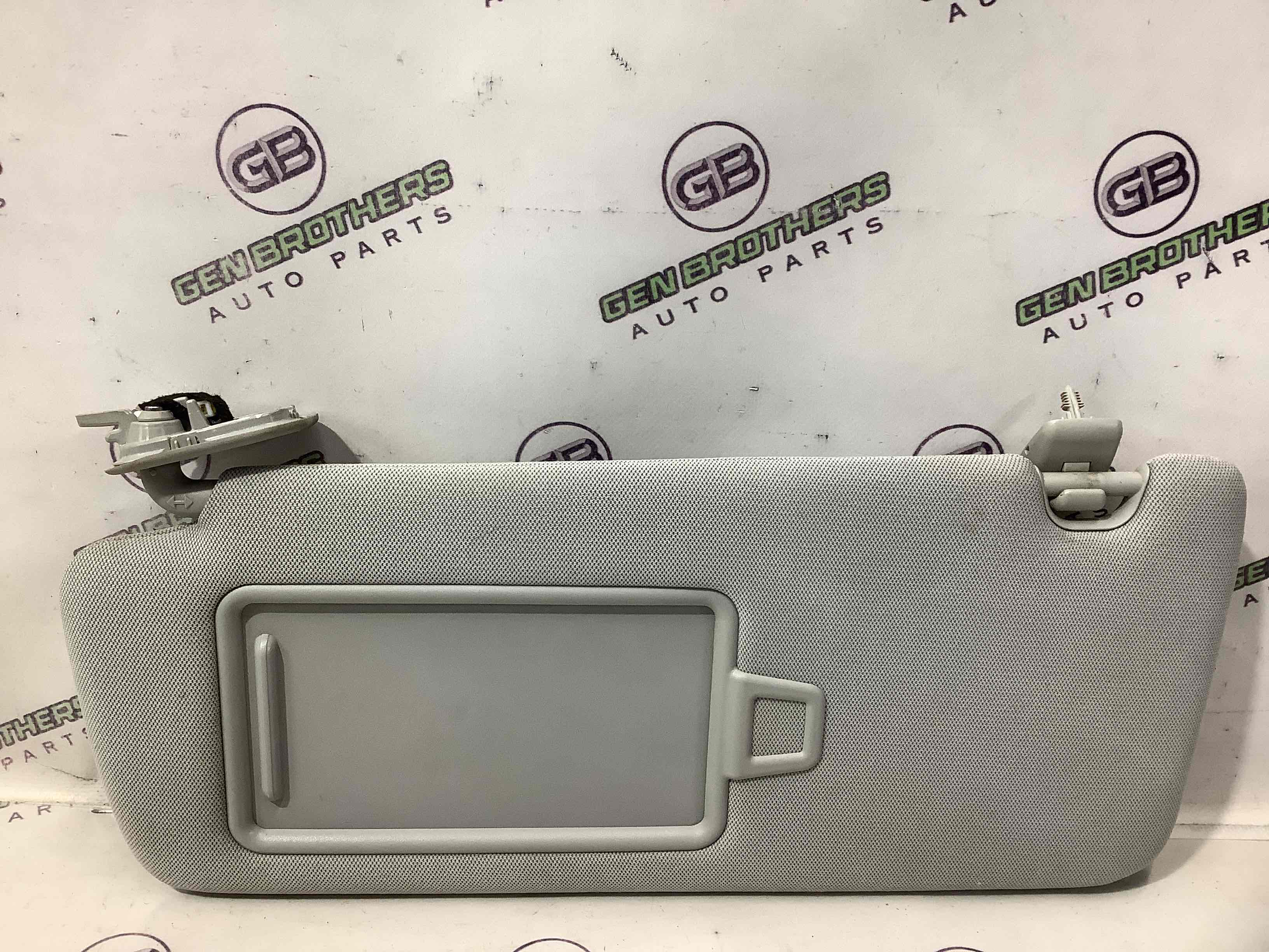 Козирок сонцезахисний