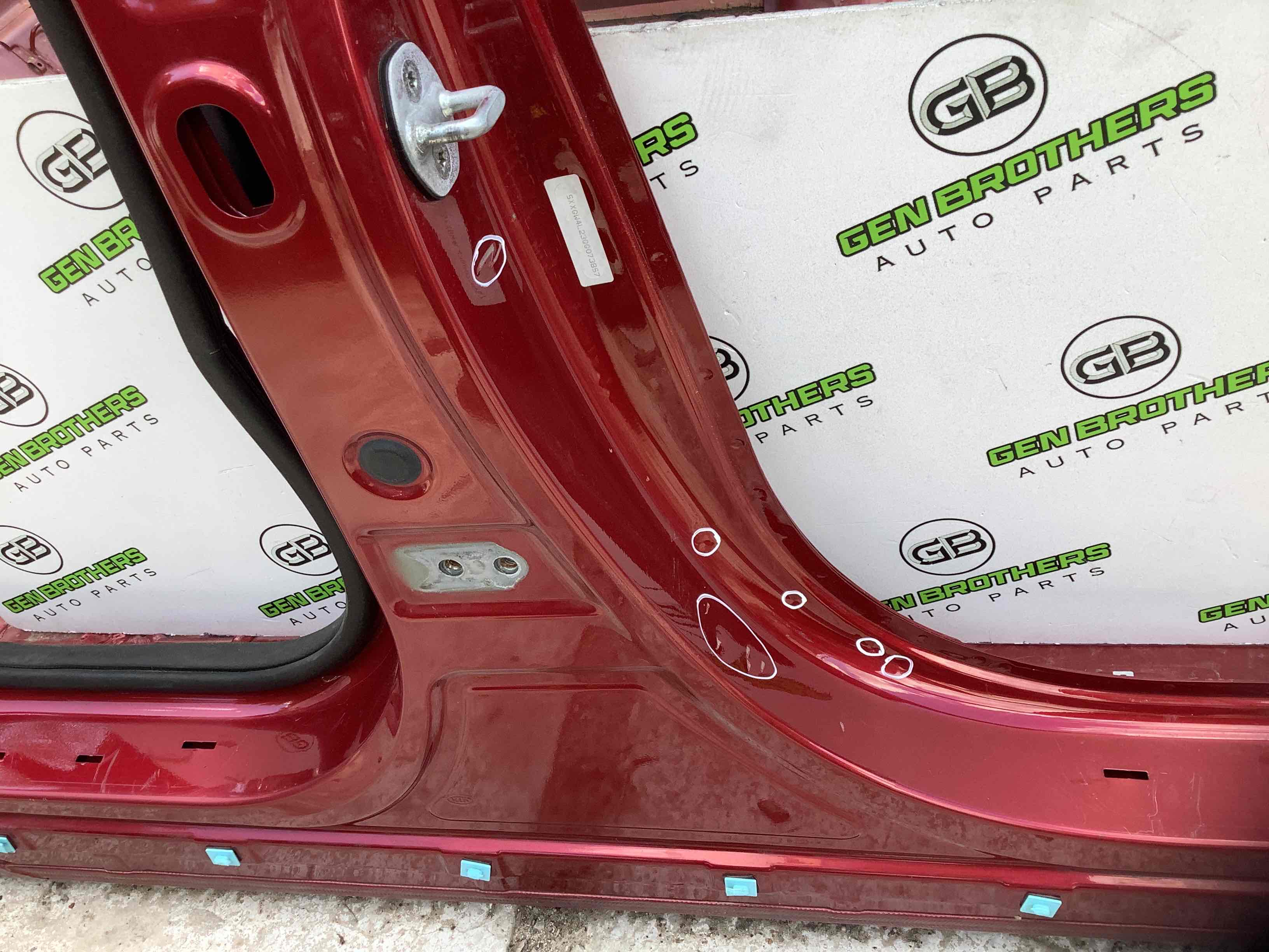 Стійки кузова та пороги