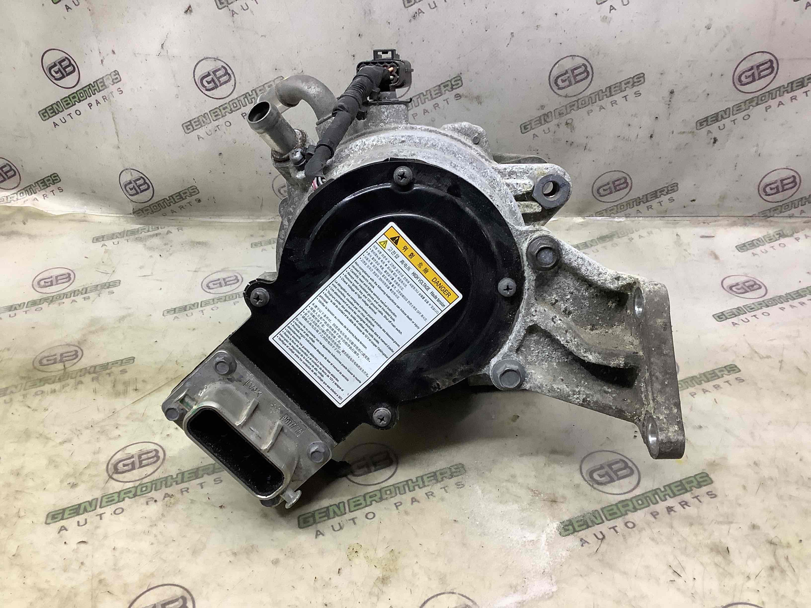 Генератор, кронштейн генератора