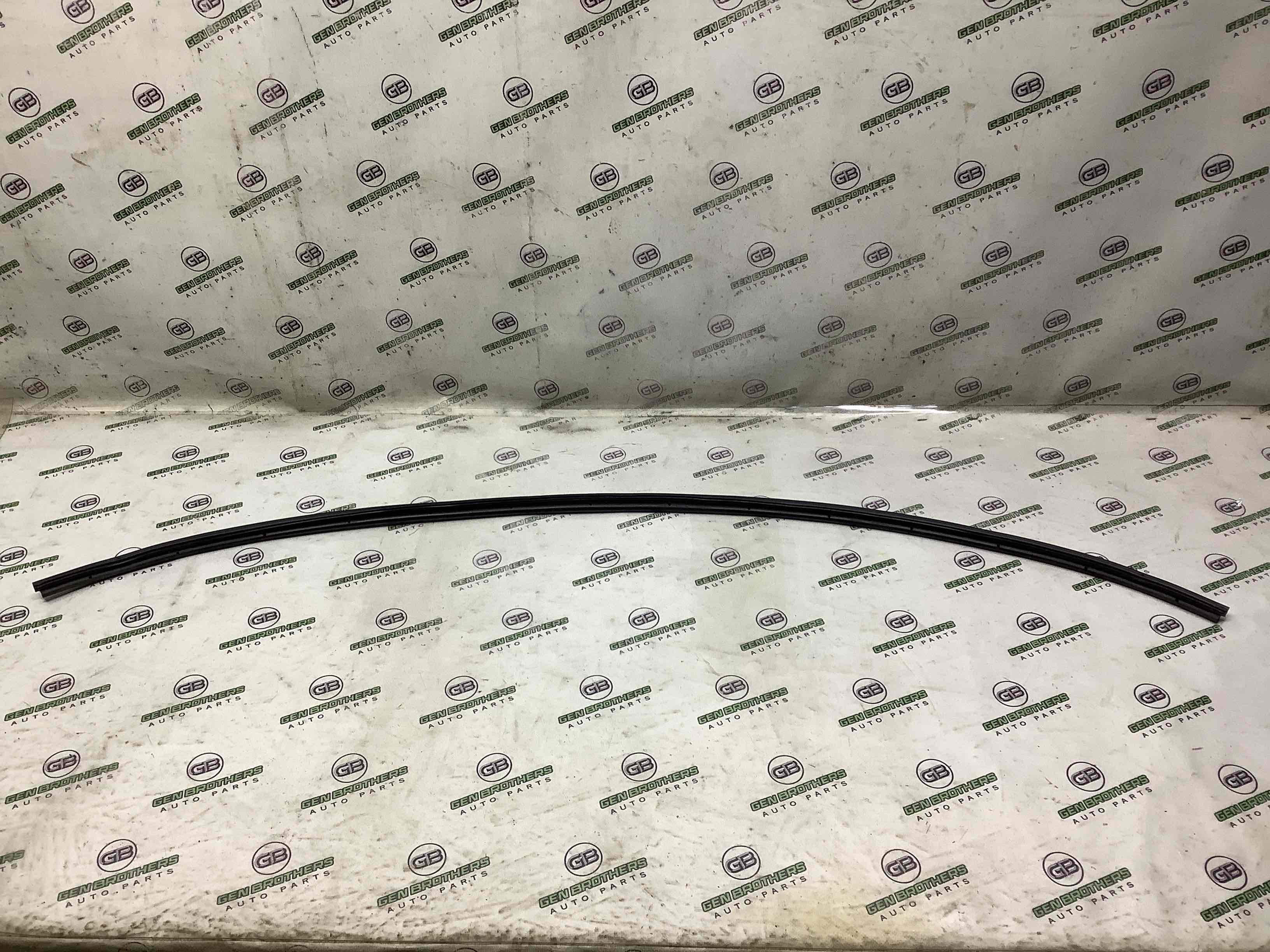 Ущільнювач капота, ізолятор, шуба