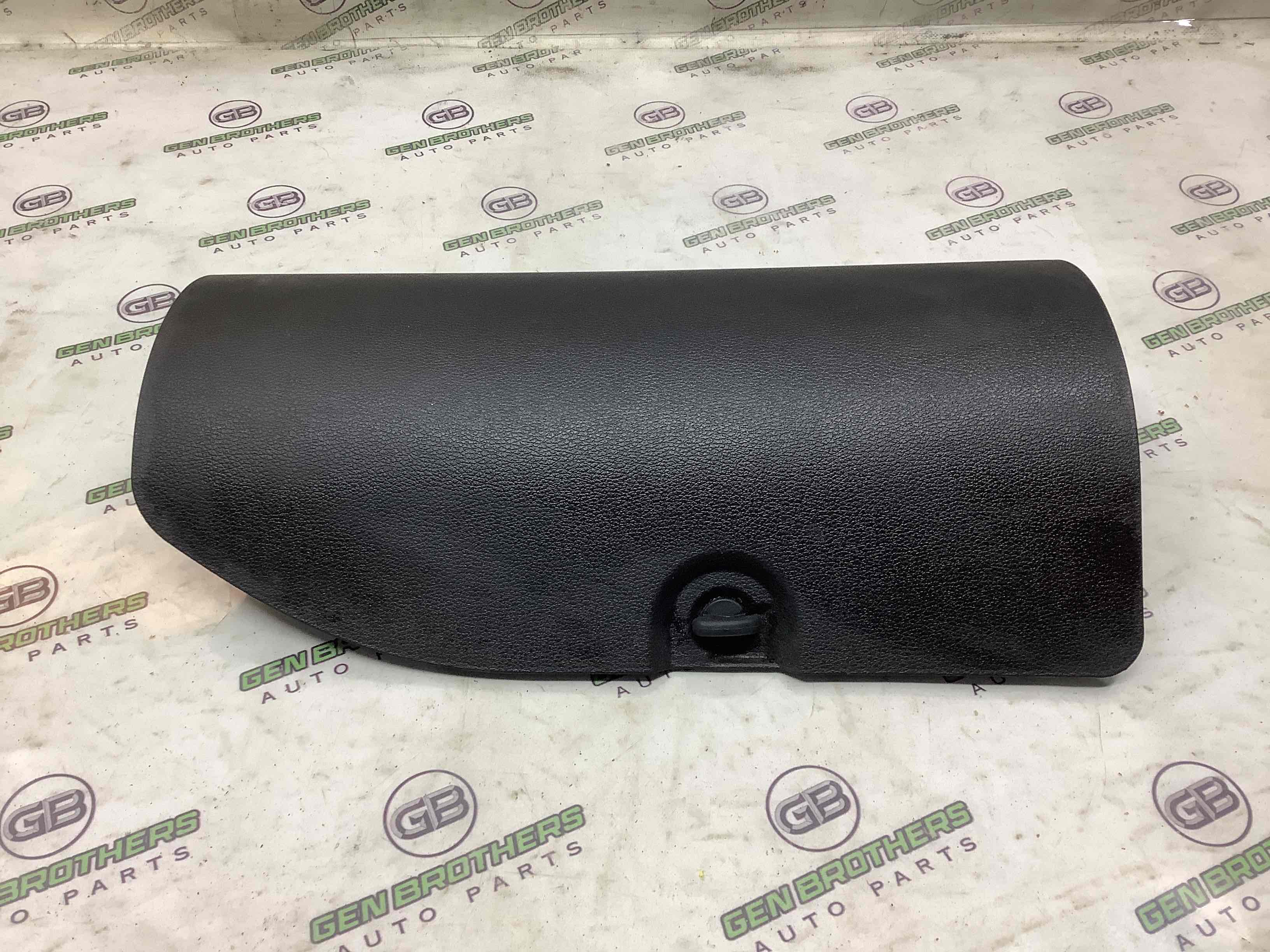 Полиця акумулятора, кришка, кріплення майданчик АКБ