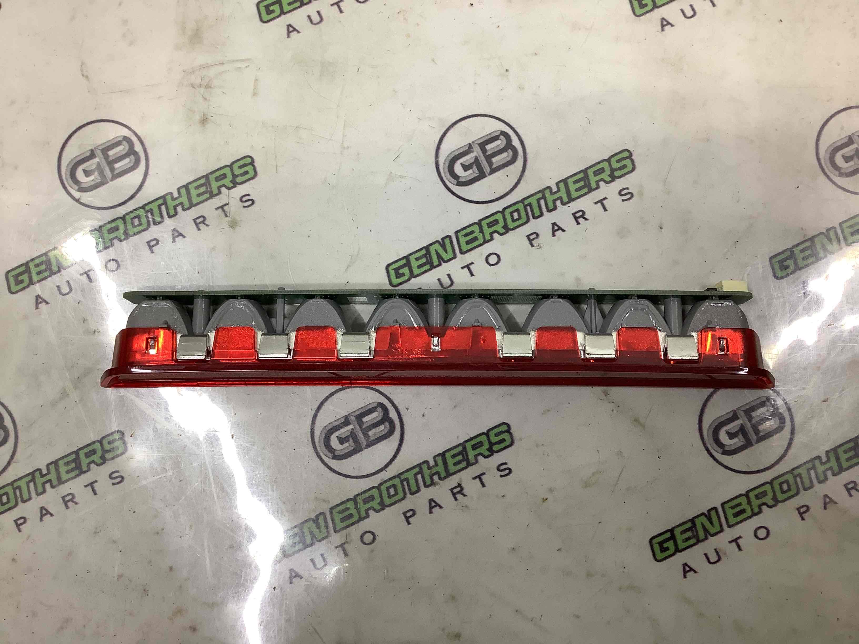 Ліхтар стоп сигналу