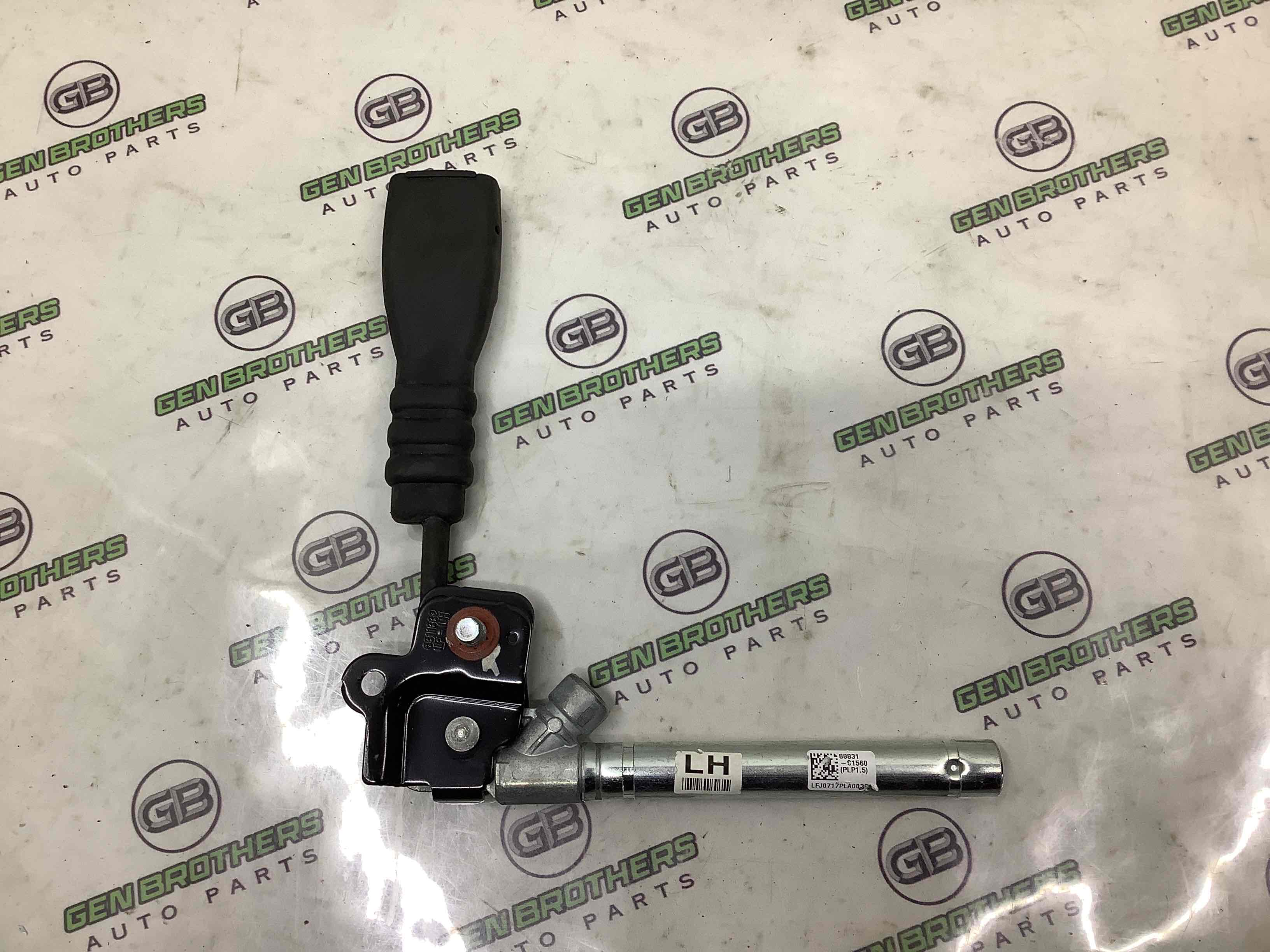 Піропатрон ременя безпеки