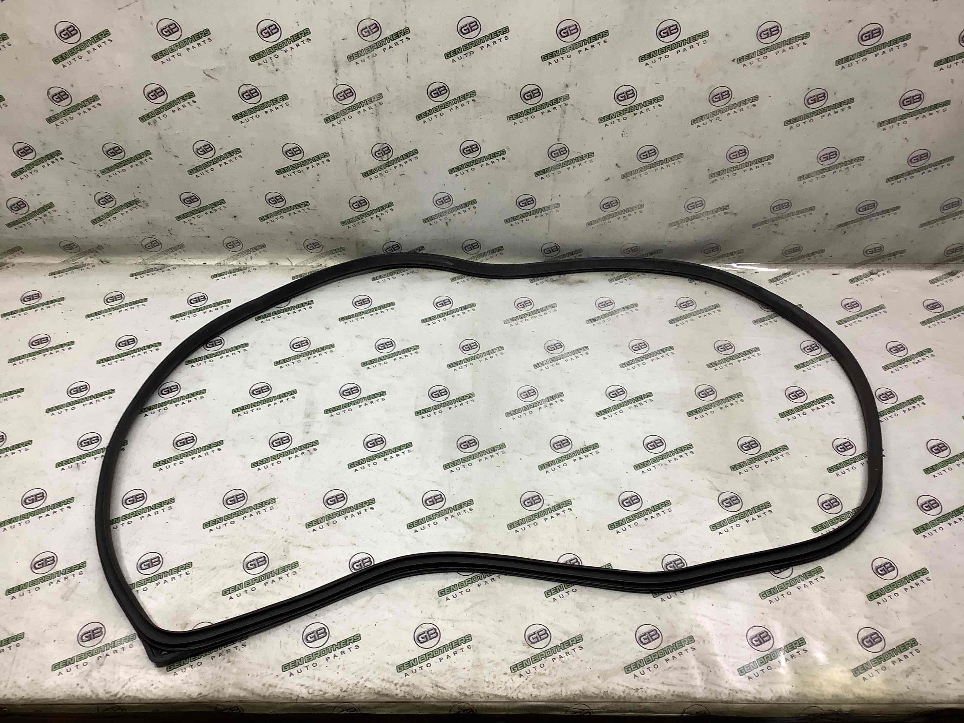 Ущільнювач скла, двері