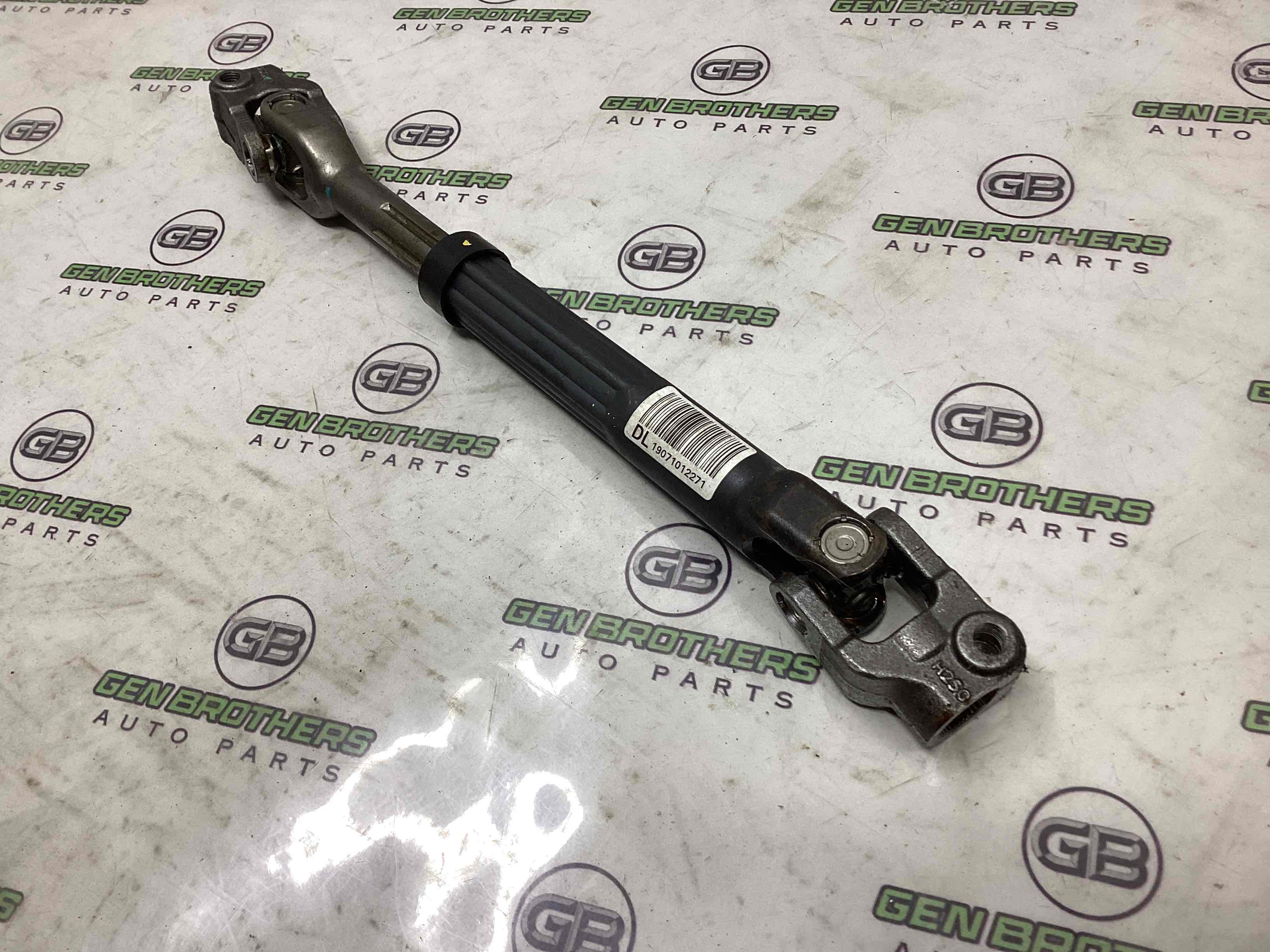 Рульовий кардан, кермовий вал