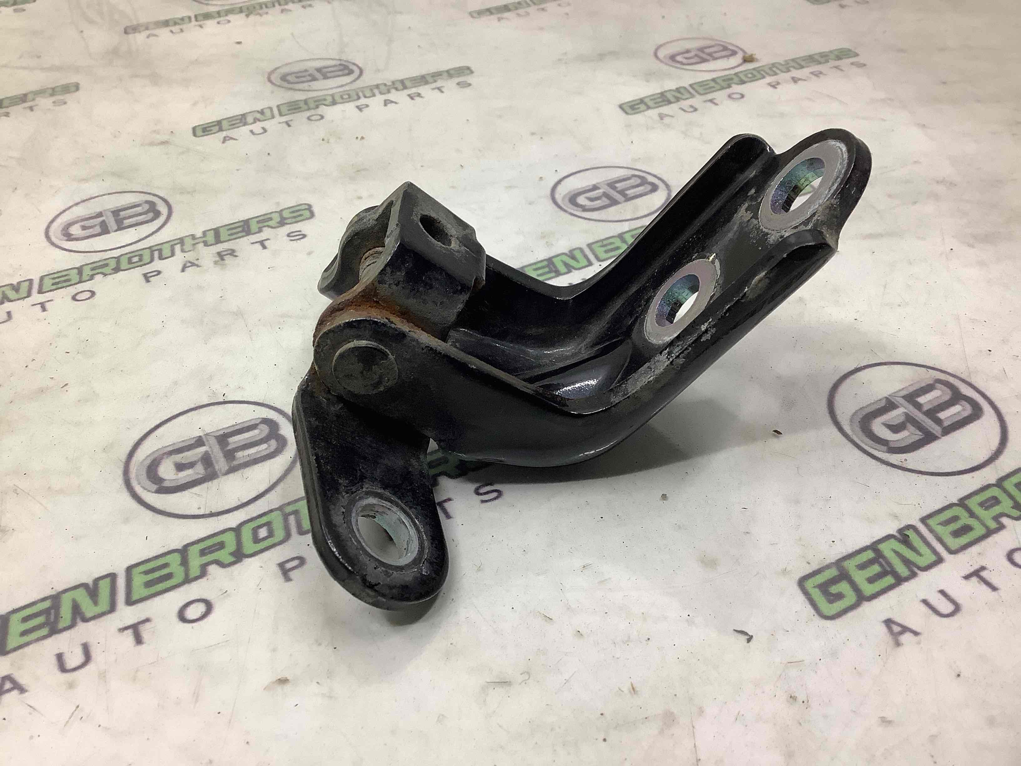 Петля двері, замок двері