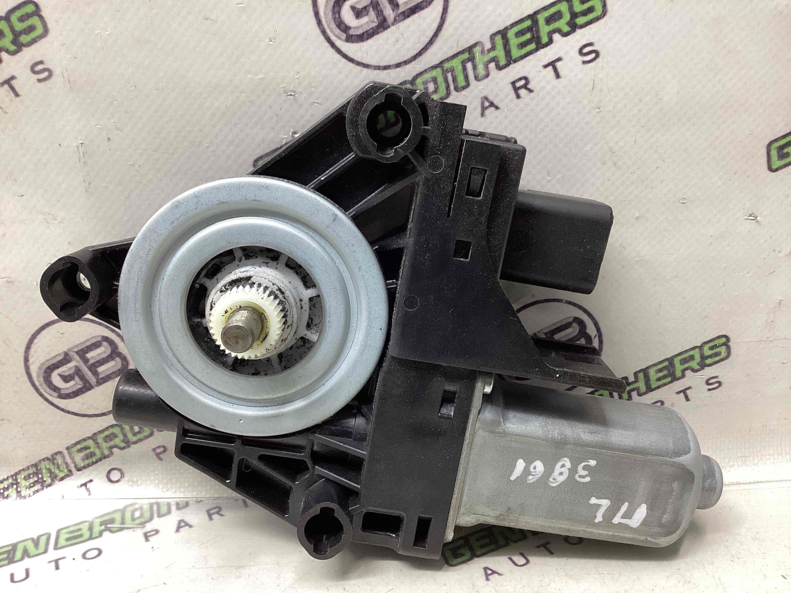 Моторчик склопідйомника