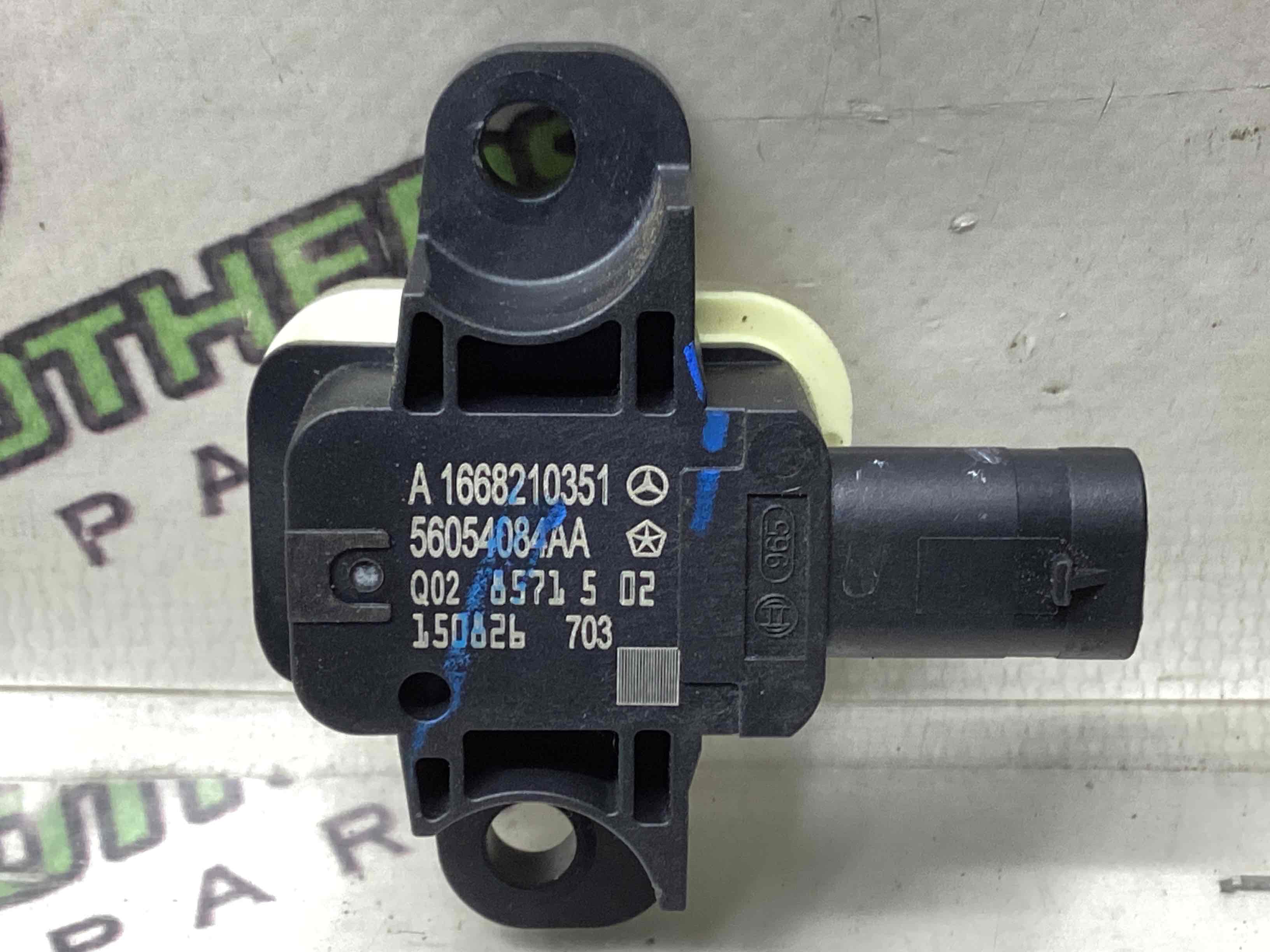 Датчик удару Airbag бічний