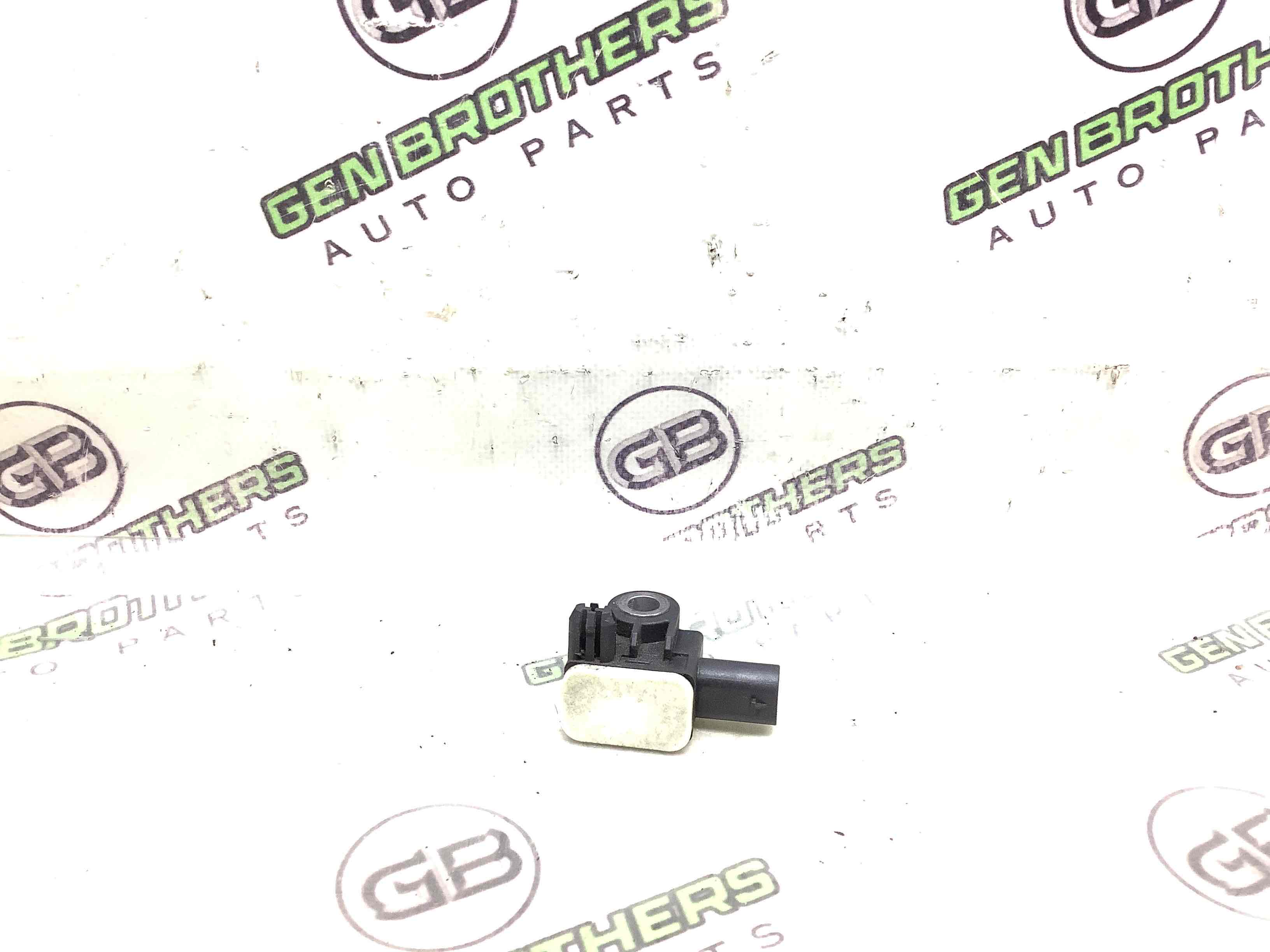 Датчик удара Airbag боковой