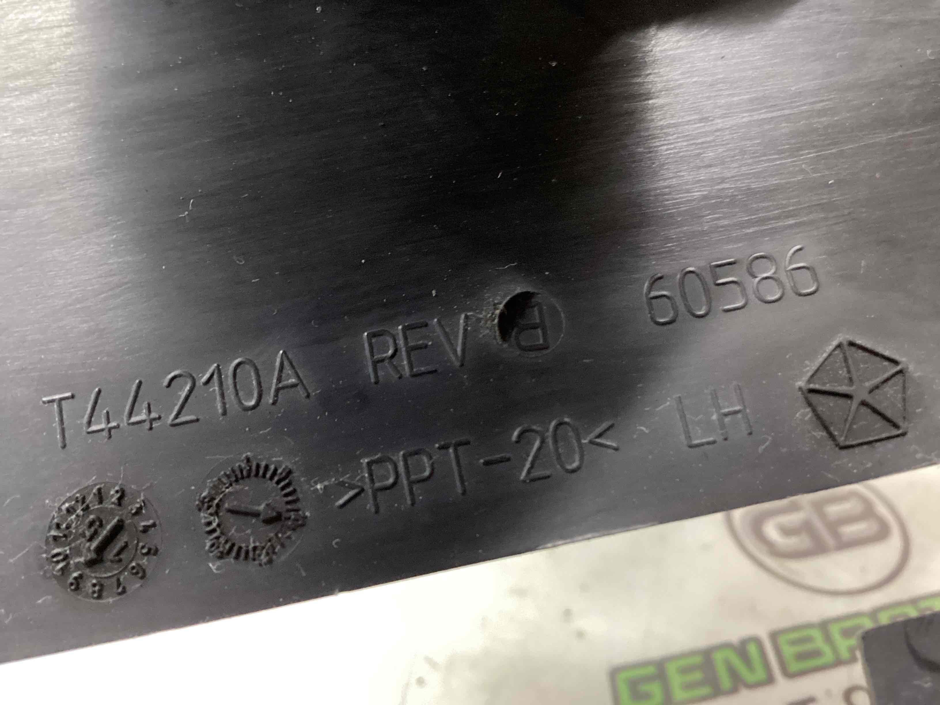 Дефлектор обдува радіатора