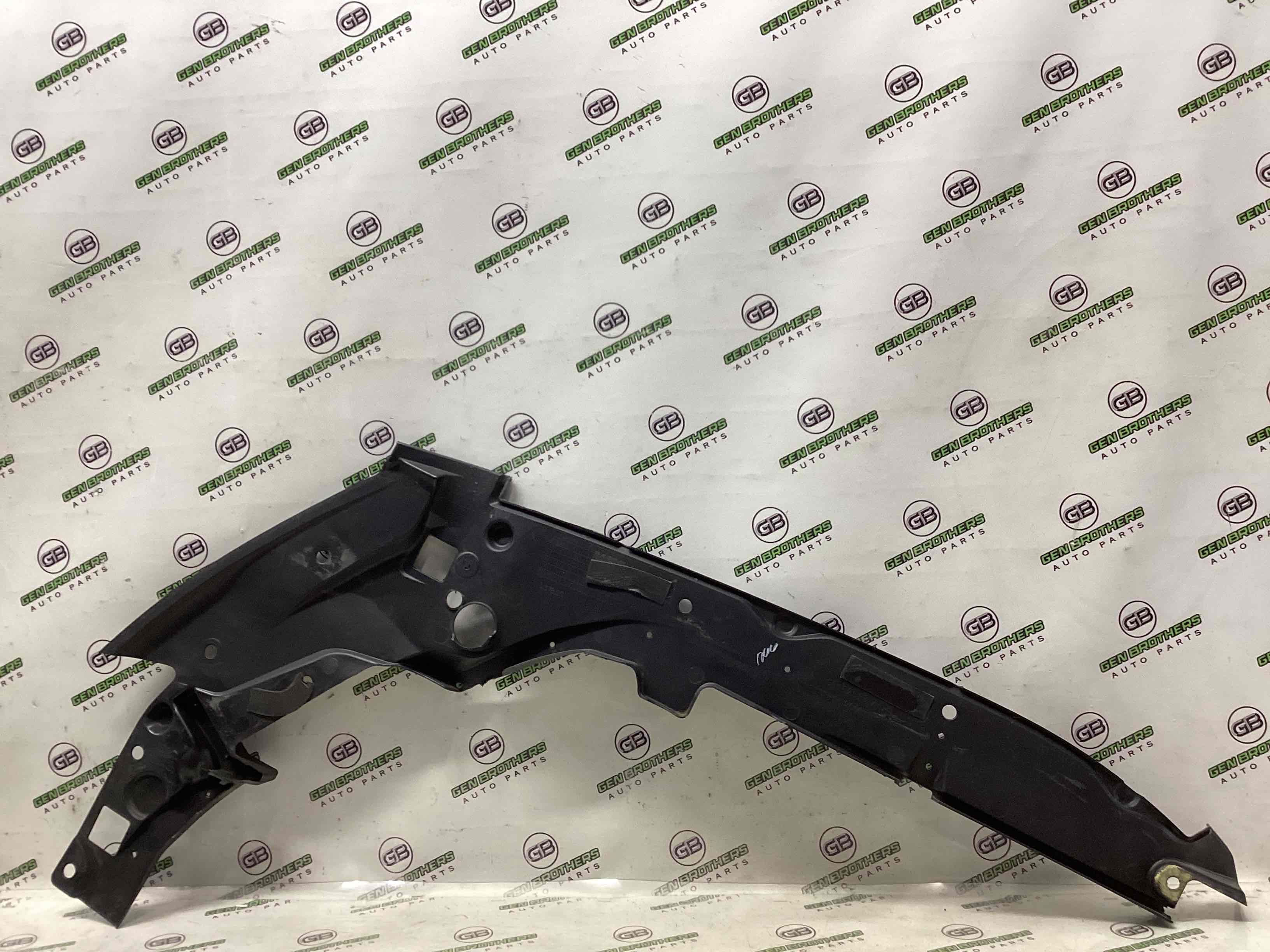 Изолятор крыла, уплотнитель и воздухопровод крыла