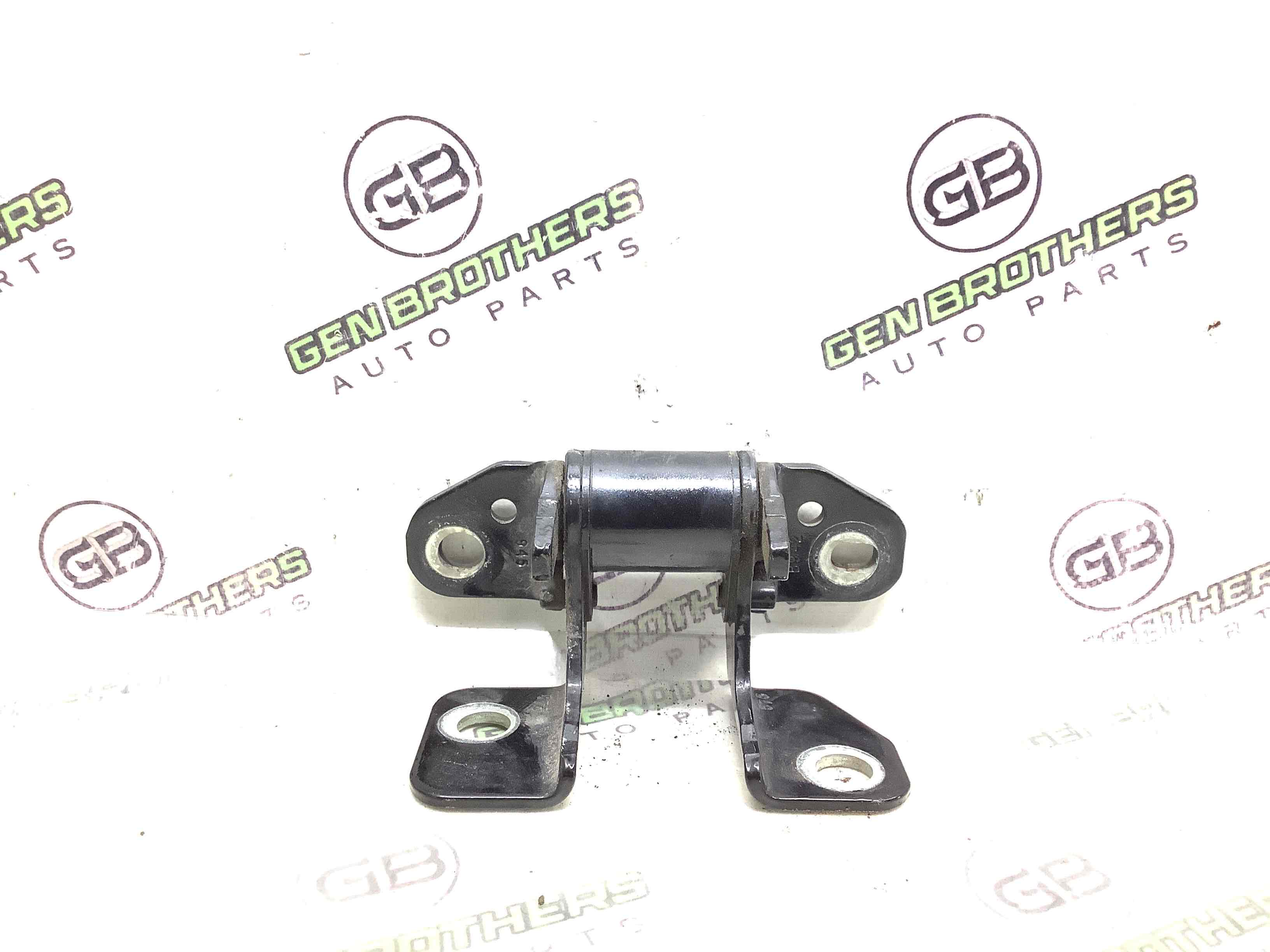 Петля двери, замок двери