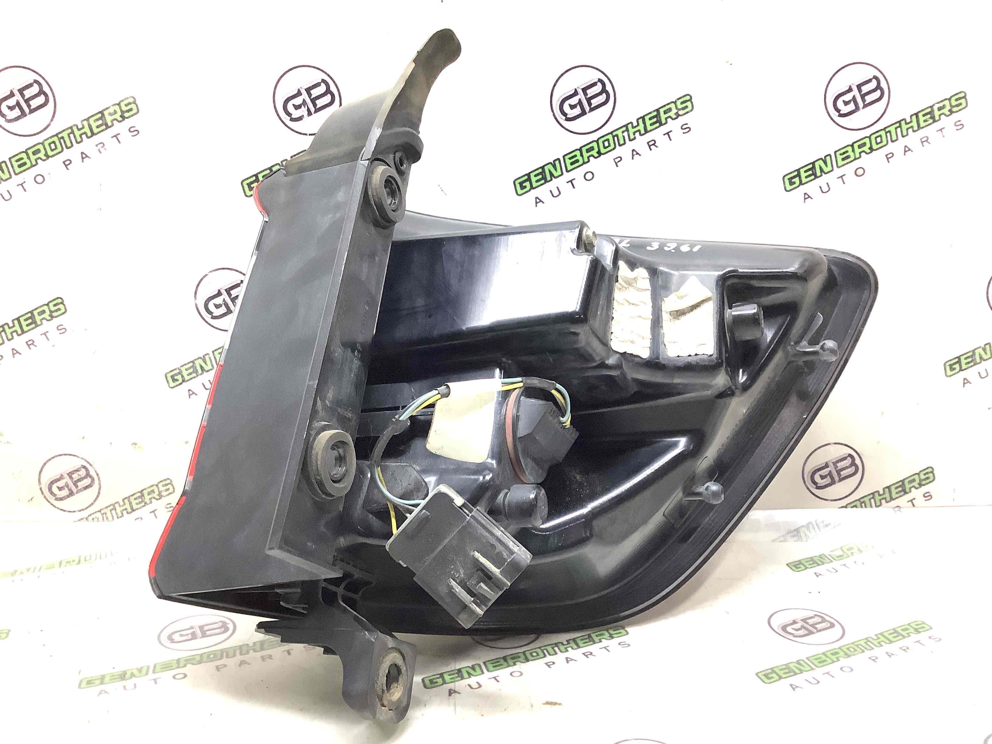 Ліхтар задній лівий