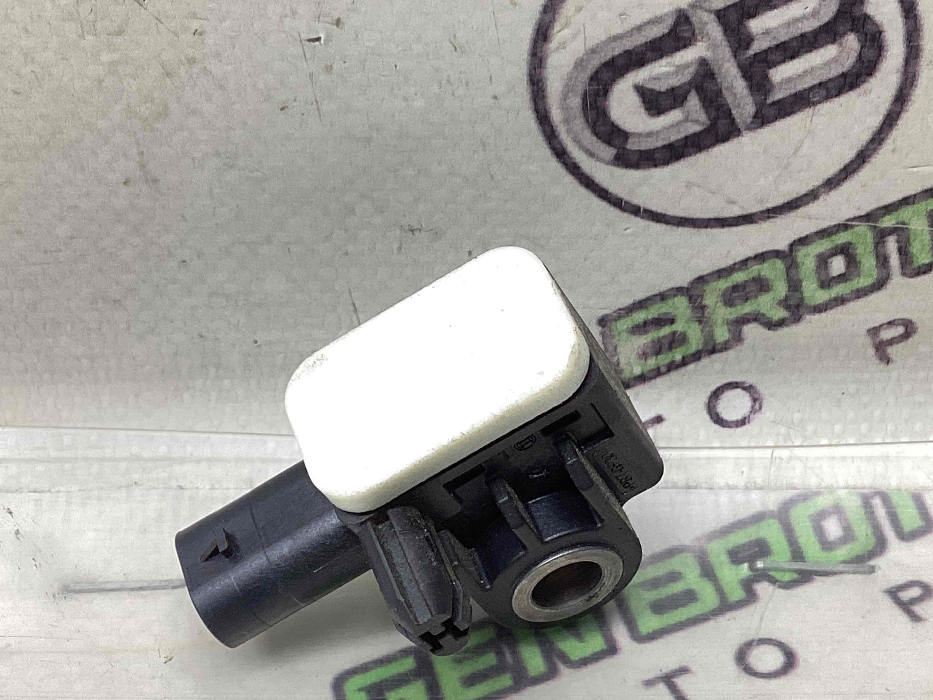 Датчик удару Airbag бічний