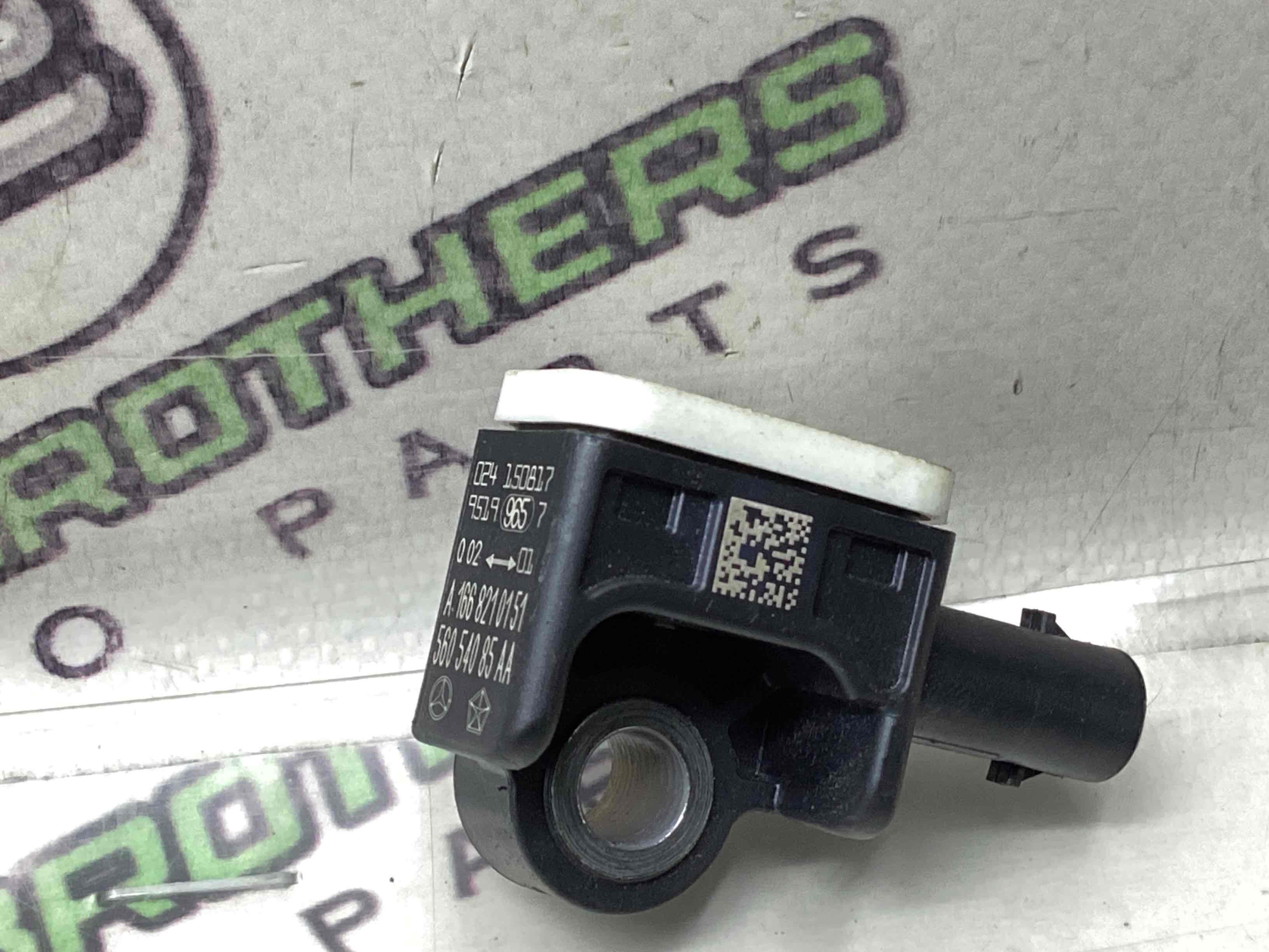 Датчик удара Airbag боковой