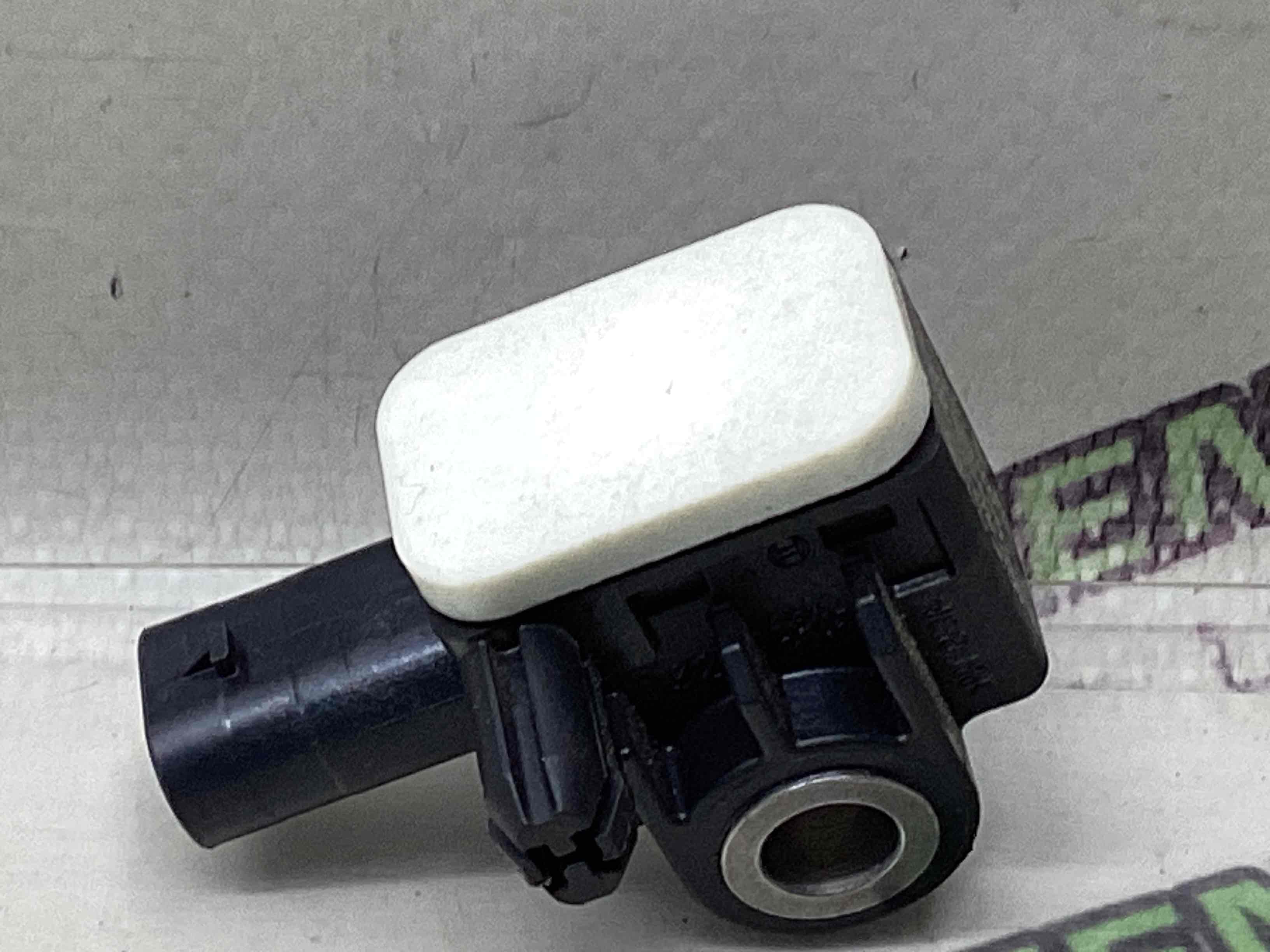 Датчик удара Airbag боковой