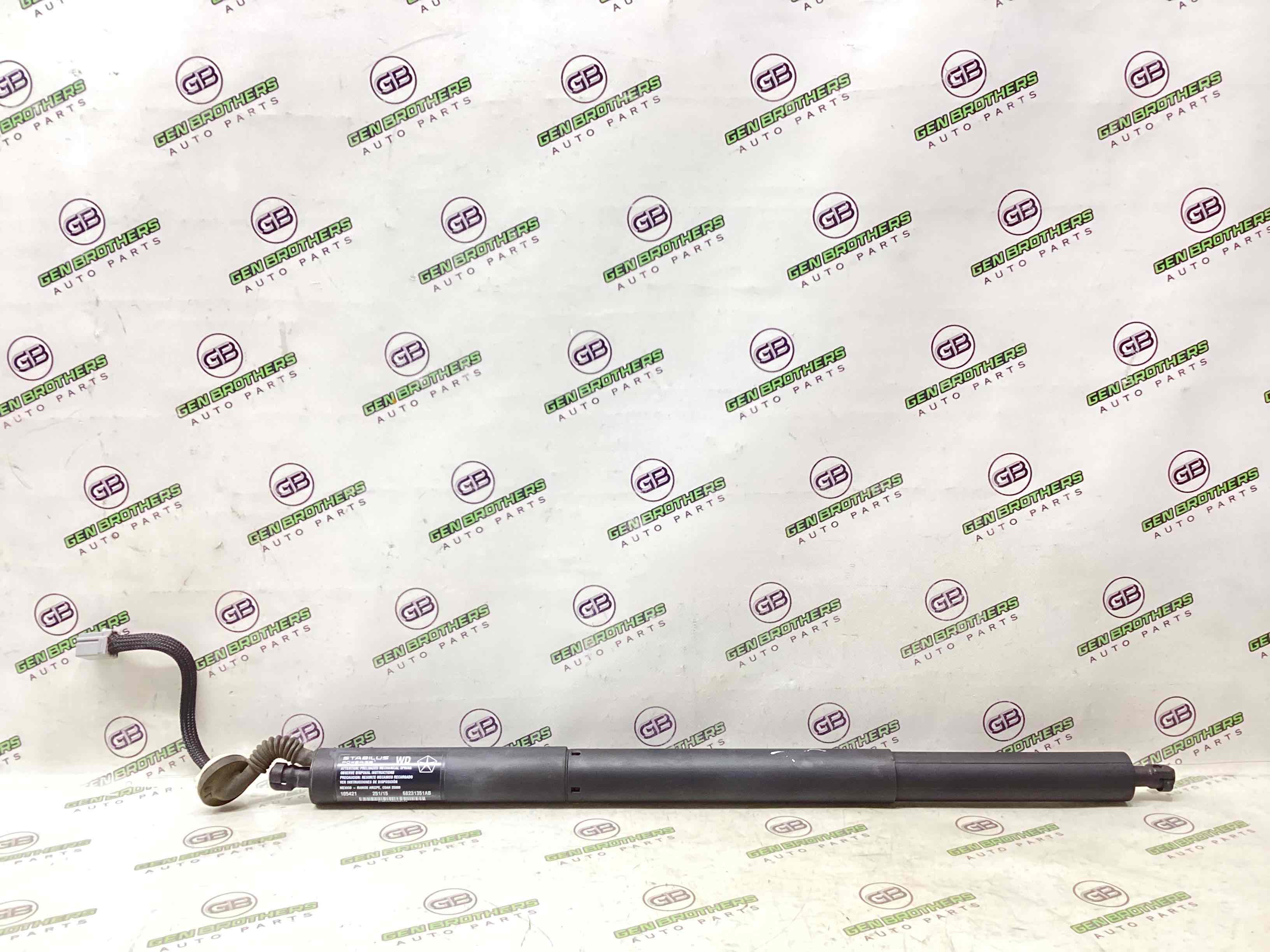 Амортизатор кришки двері багажника