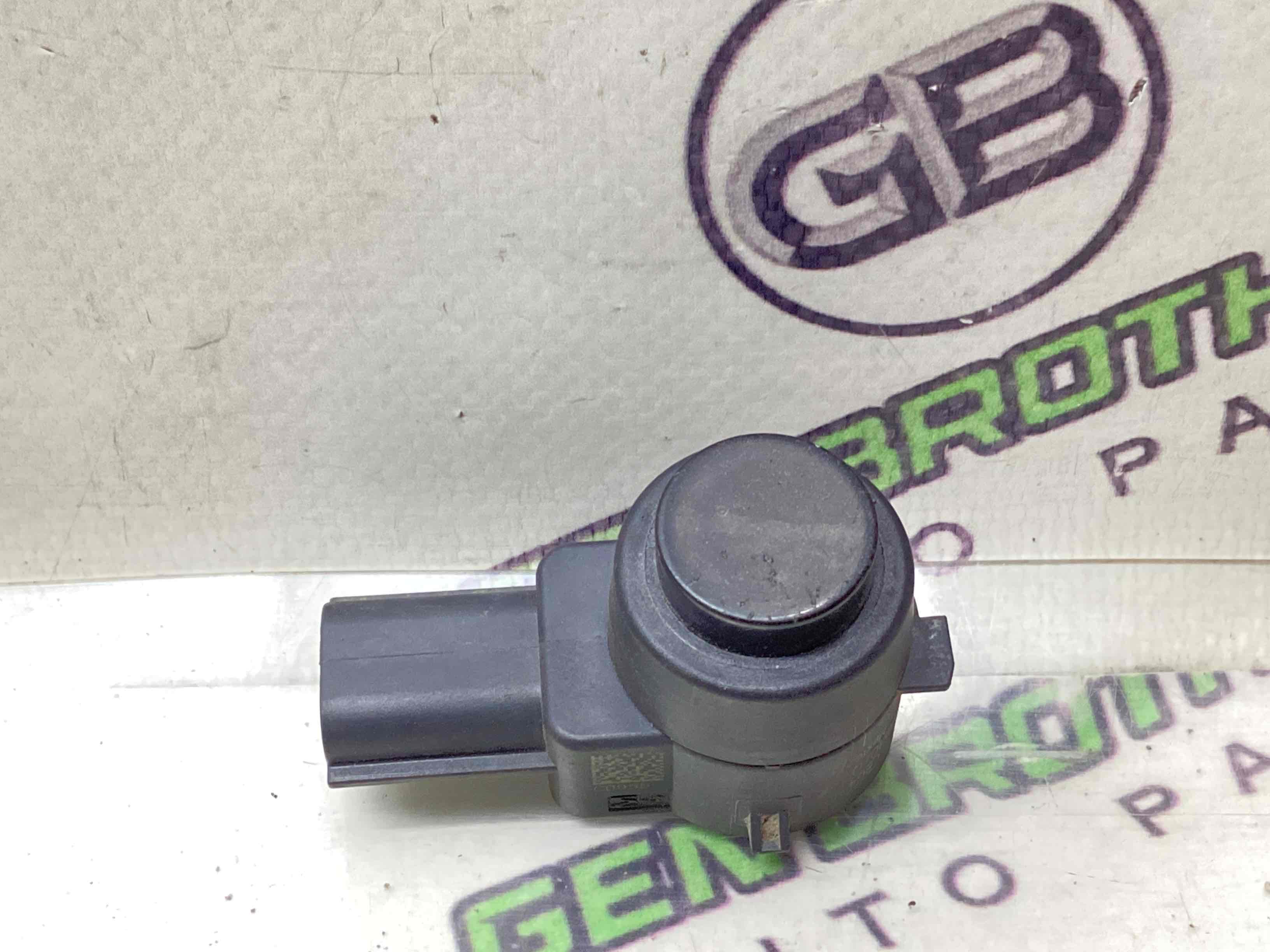 Парктроник, крепеж, корпус