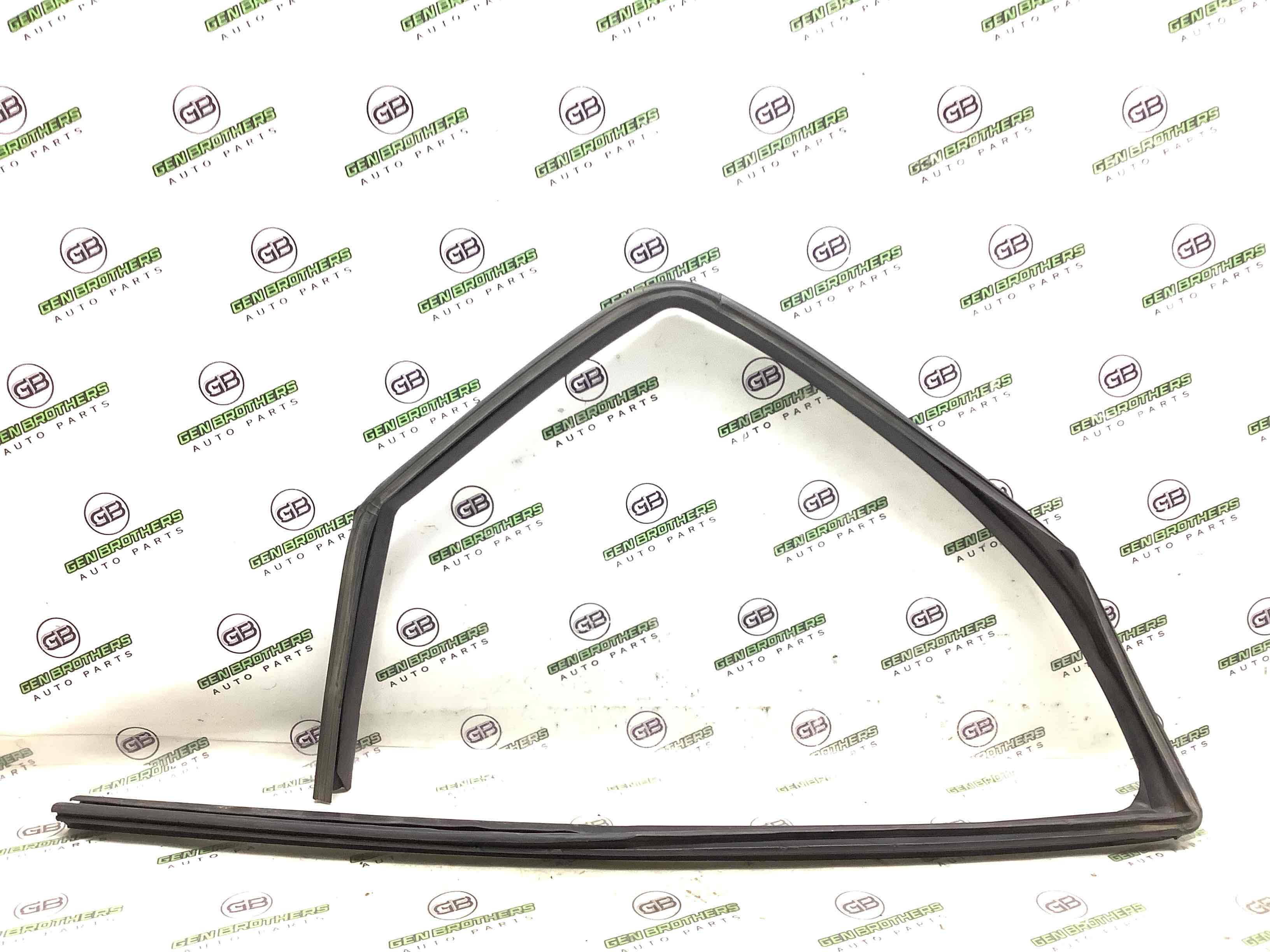 Ущільнювач скла, двері