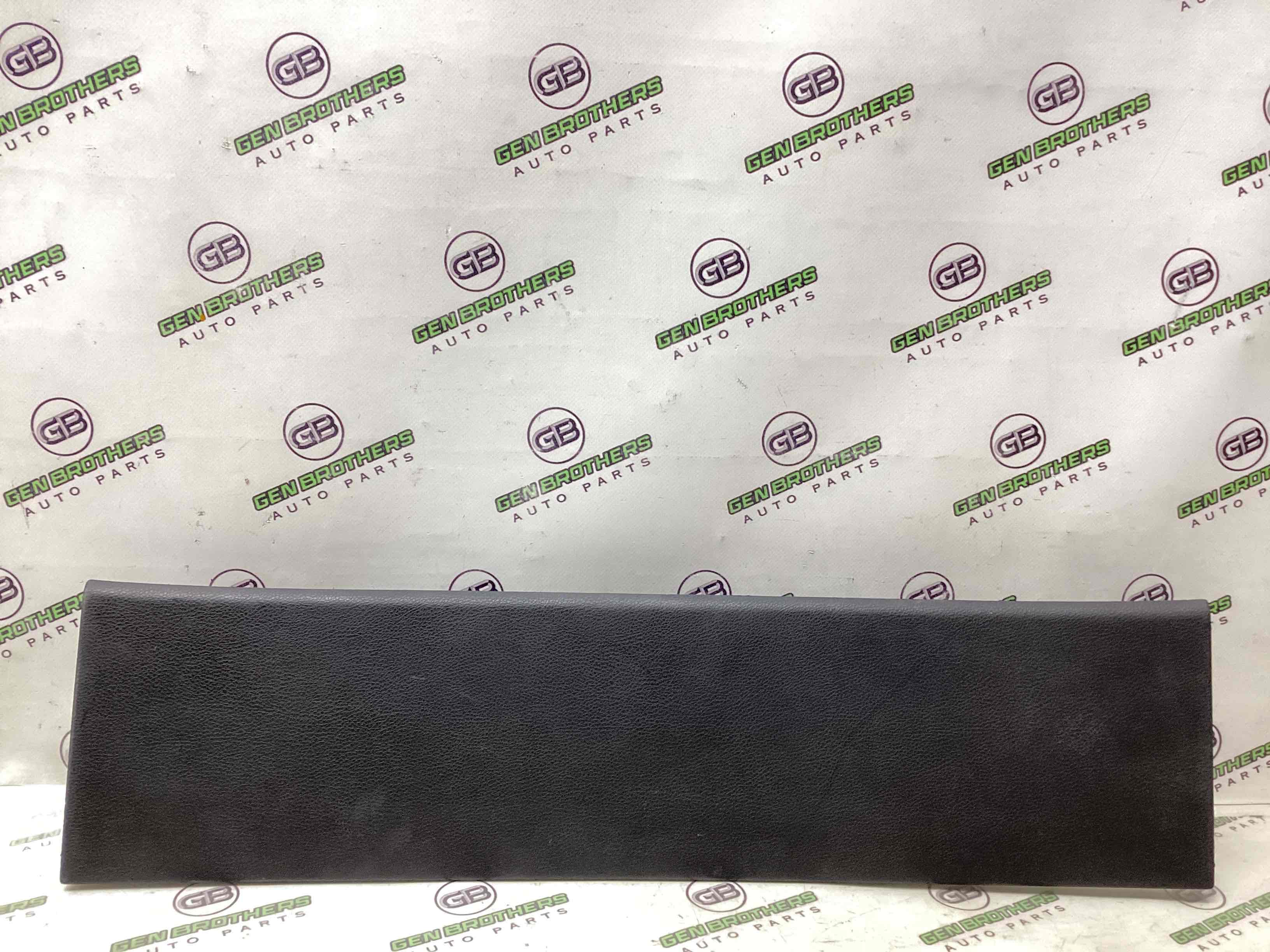 Елементи оздоблення багажника