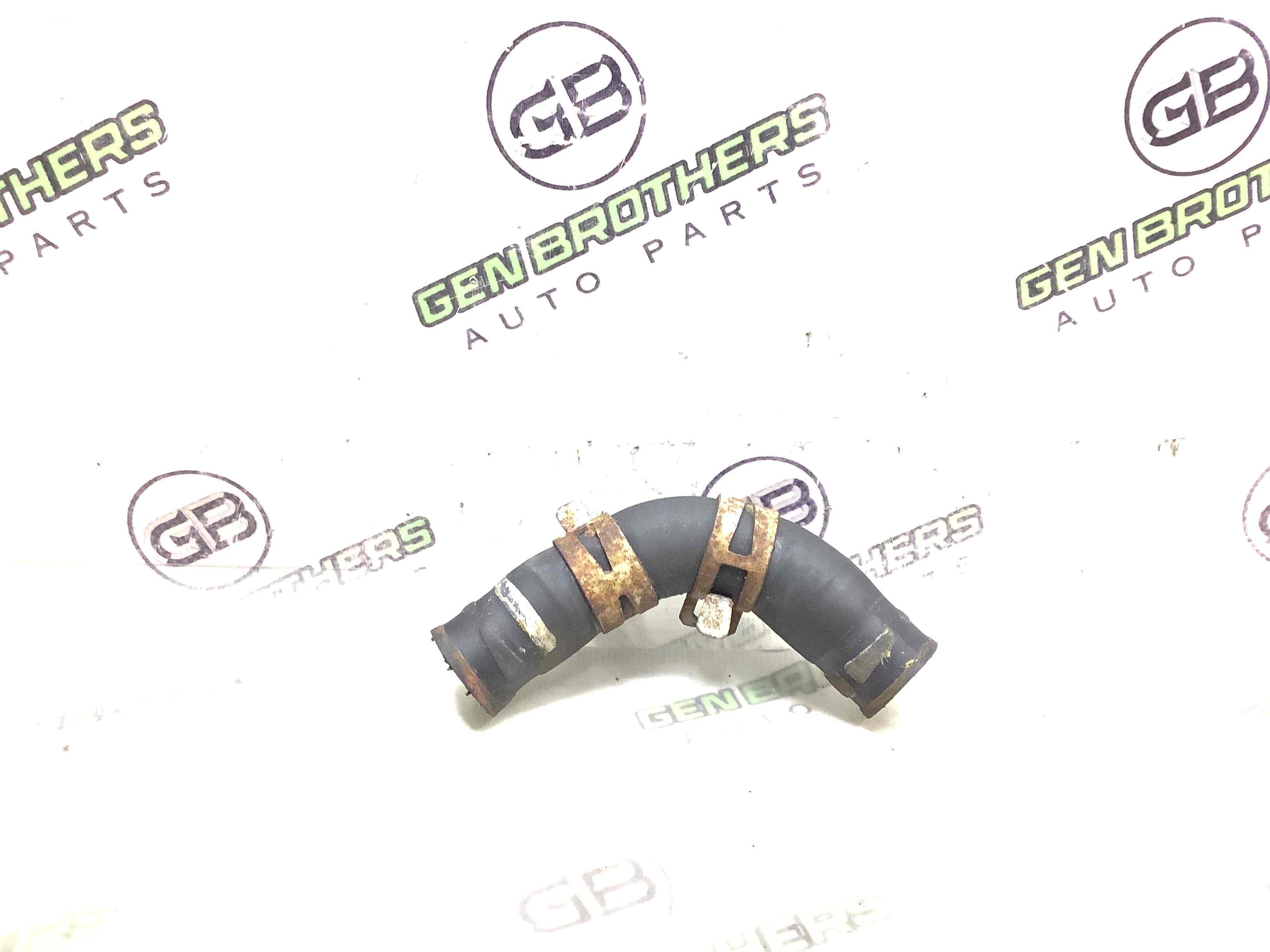 Патрубок трубопровід, шланг