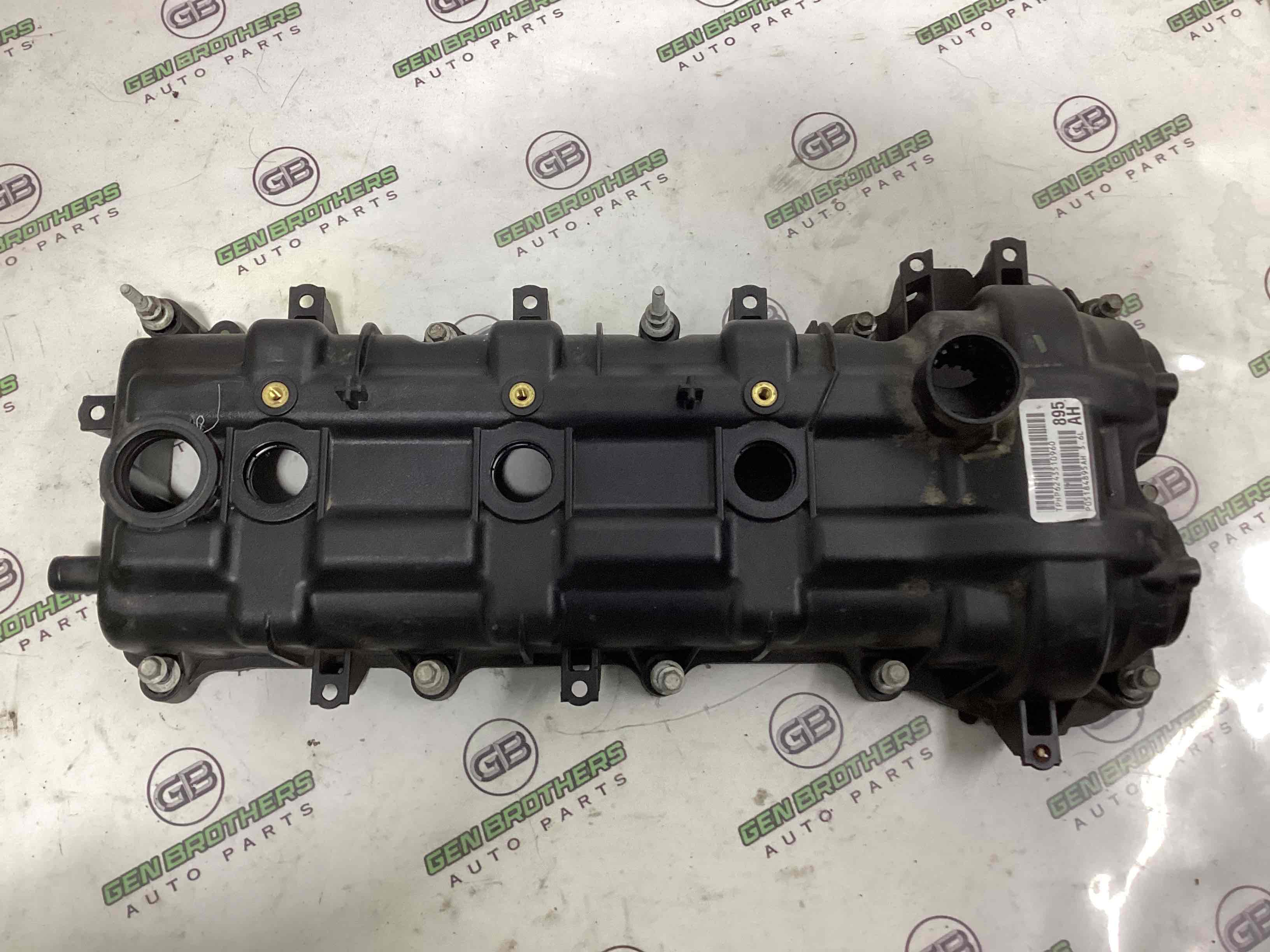 Крышка клапанная ДВС