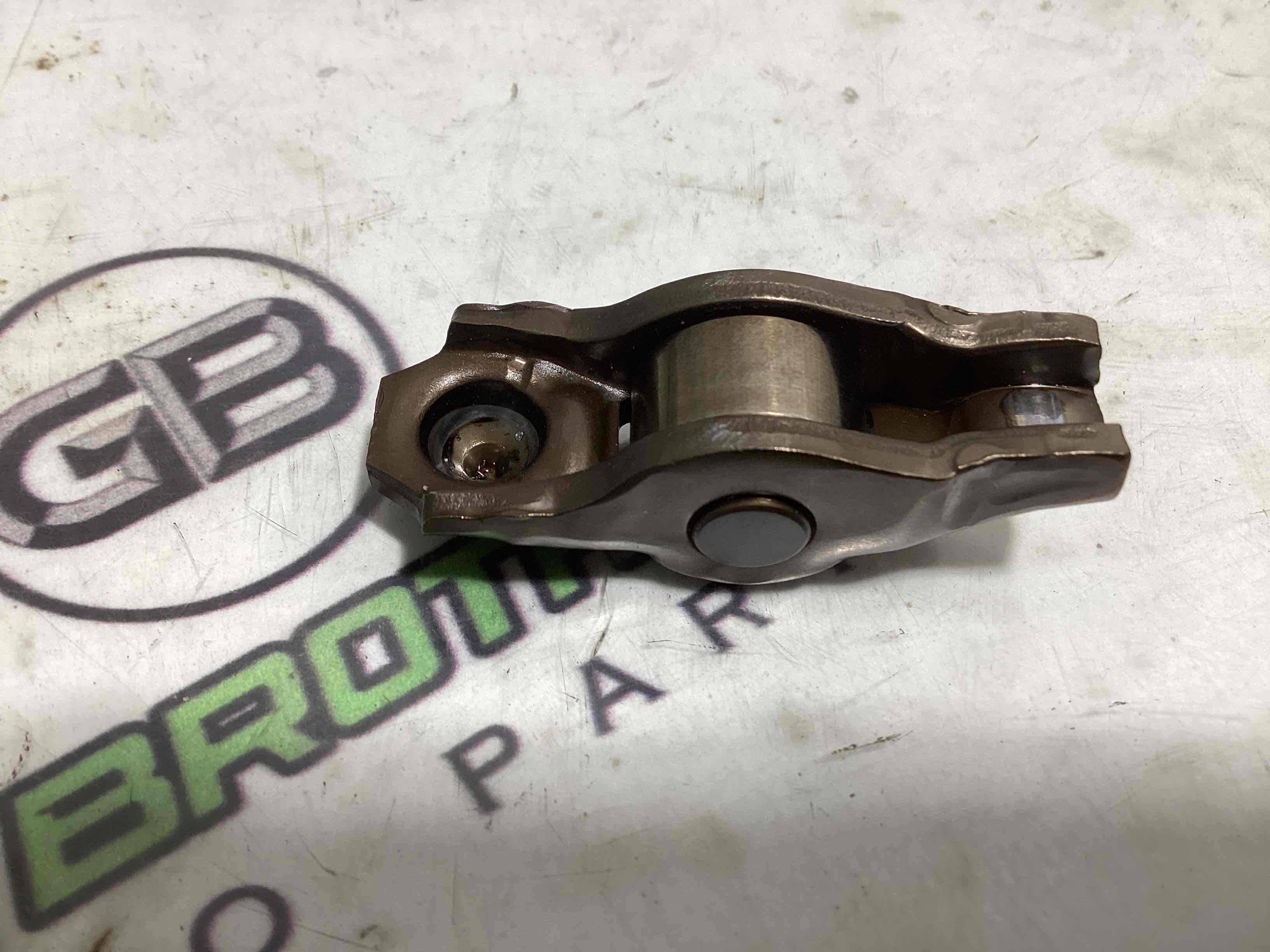 Запчастини двигуна