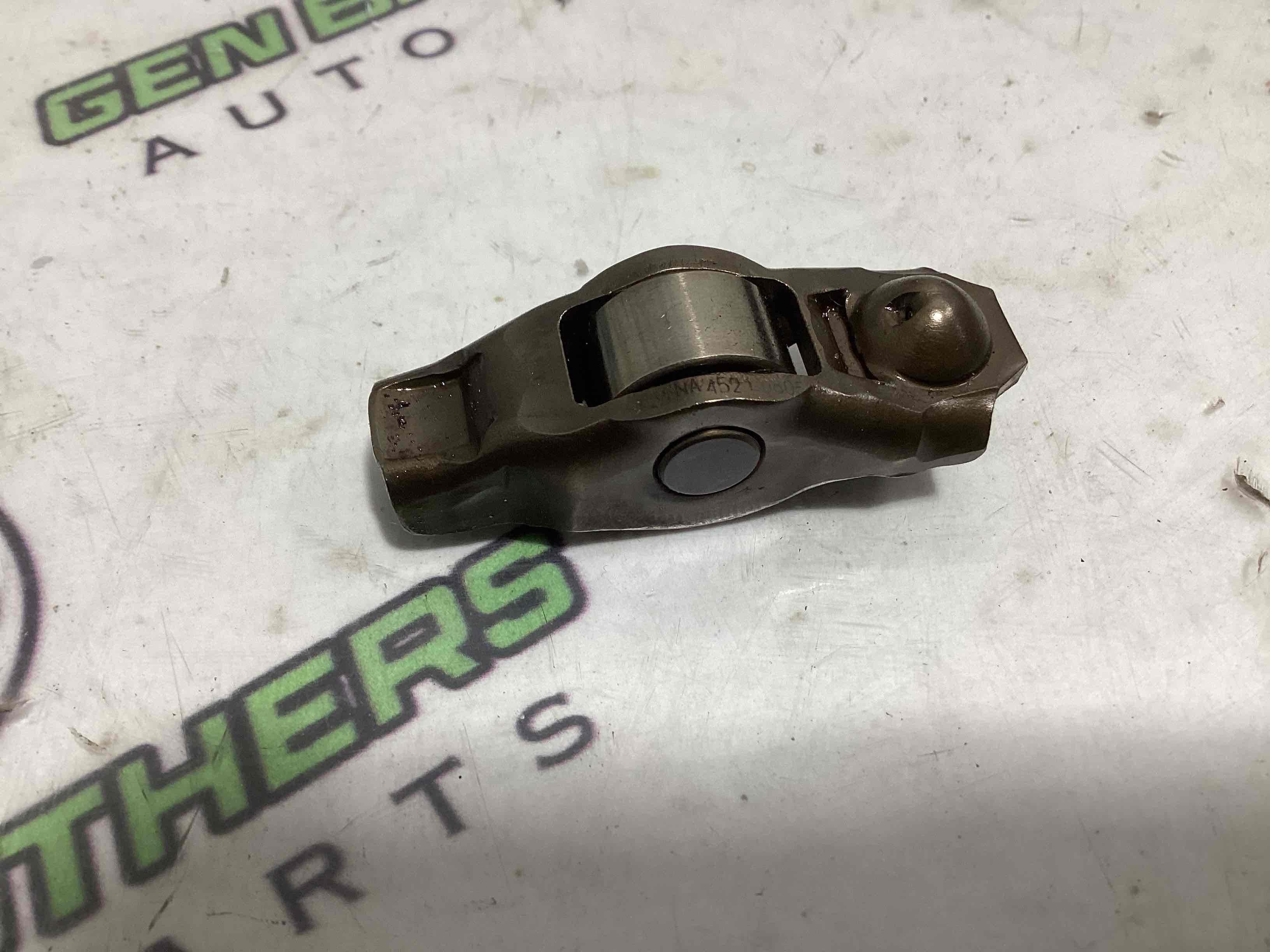 Запчастини двигуна