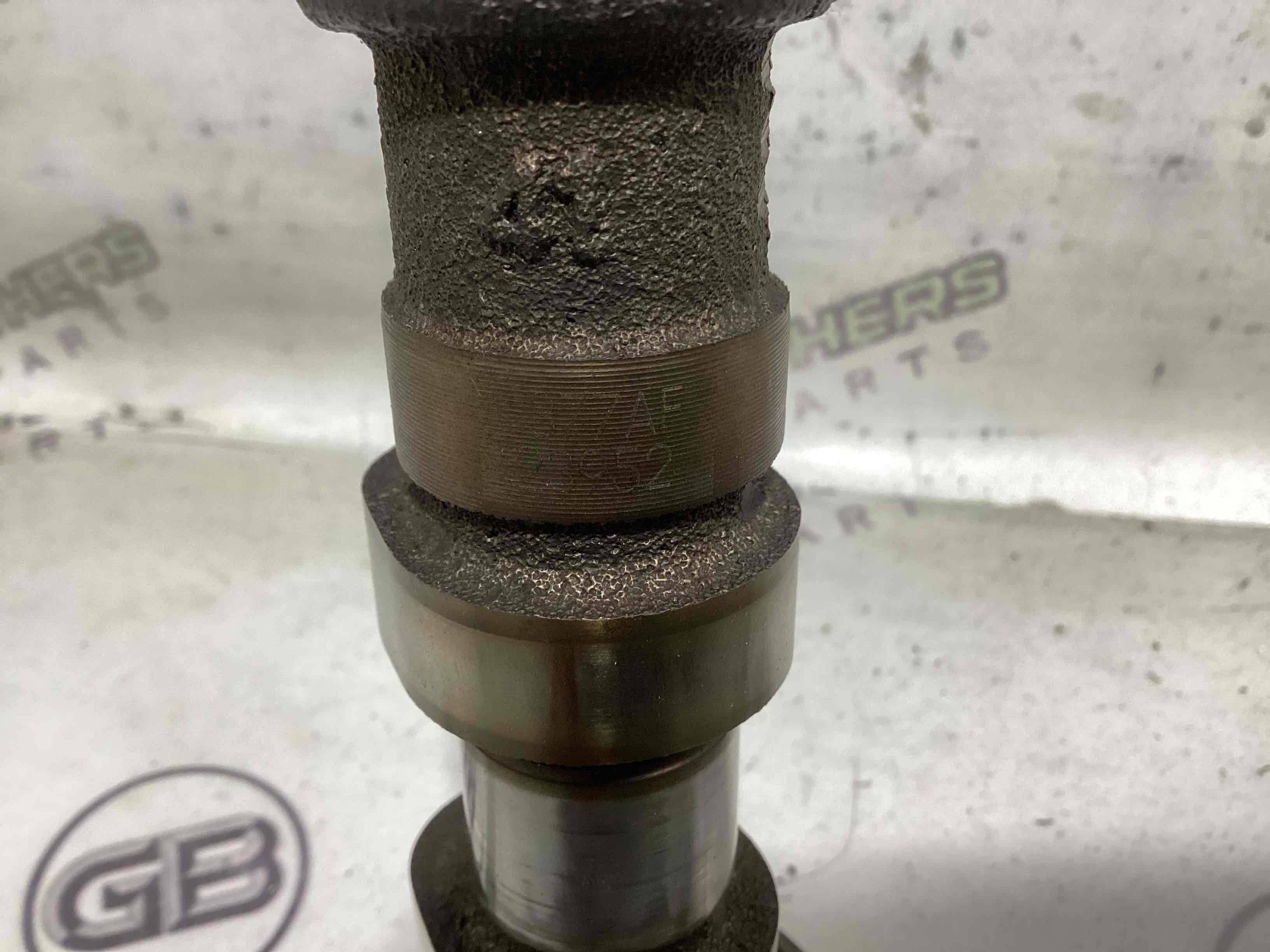 Розподільний вал випускний