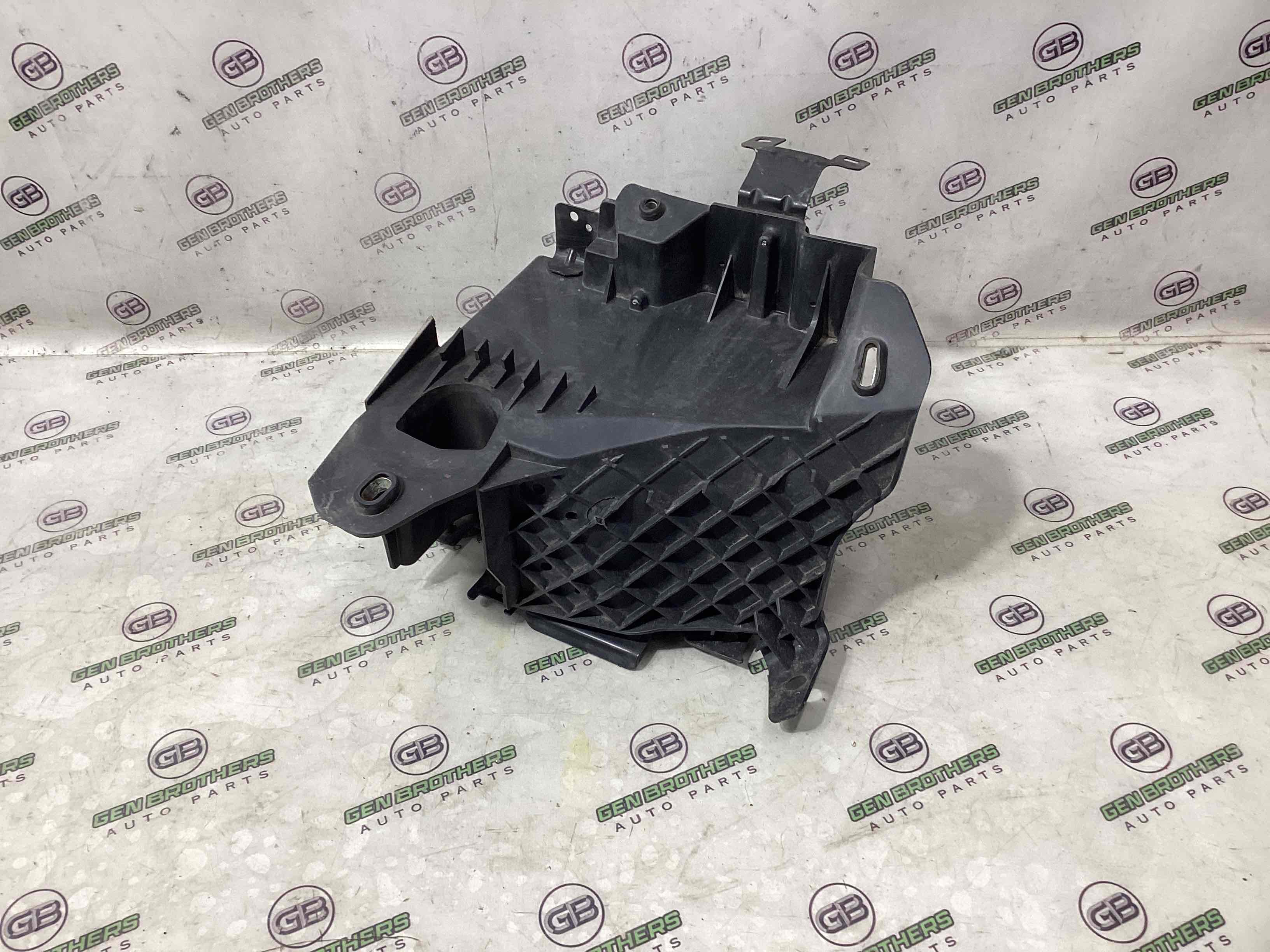 Кришка корпус блоку запобіжників