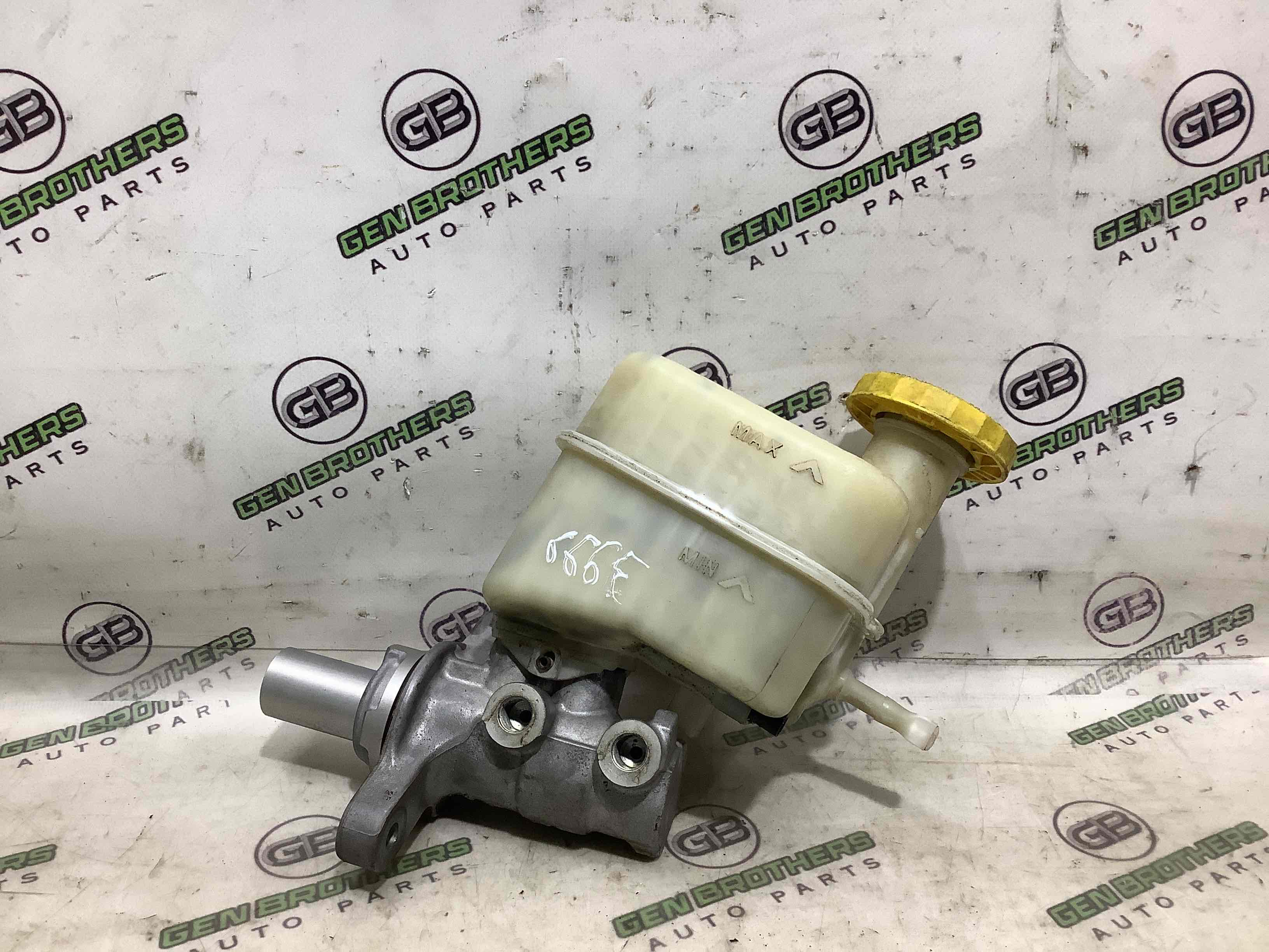 Циліндр гальмівний головний