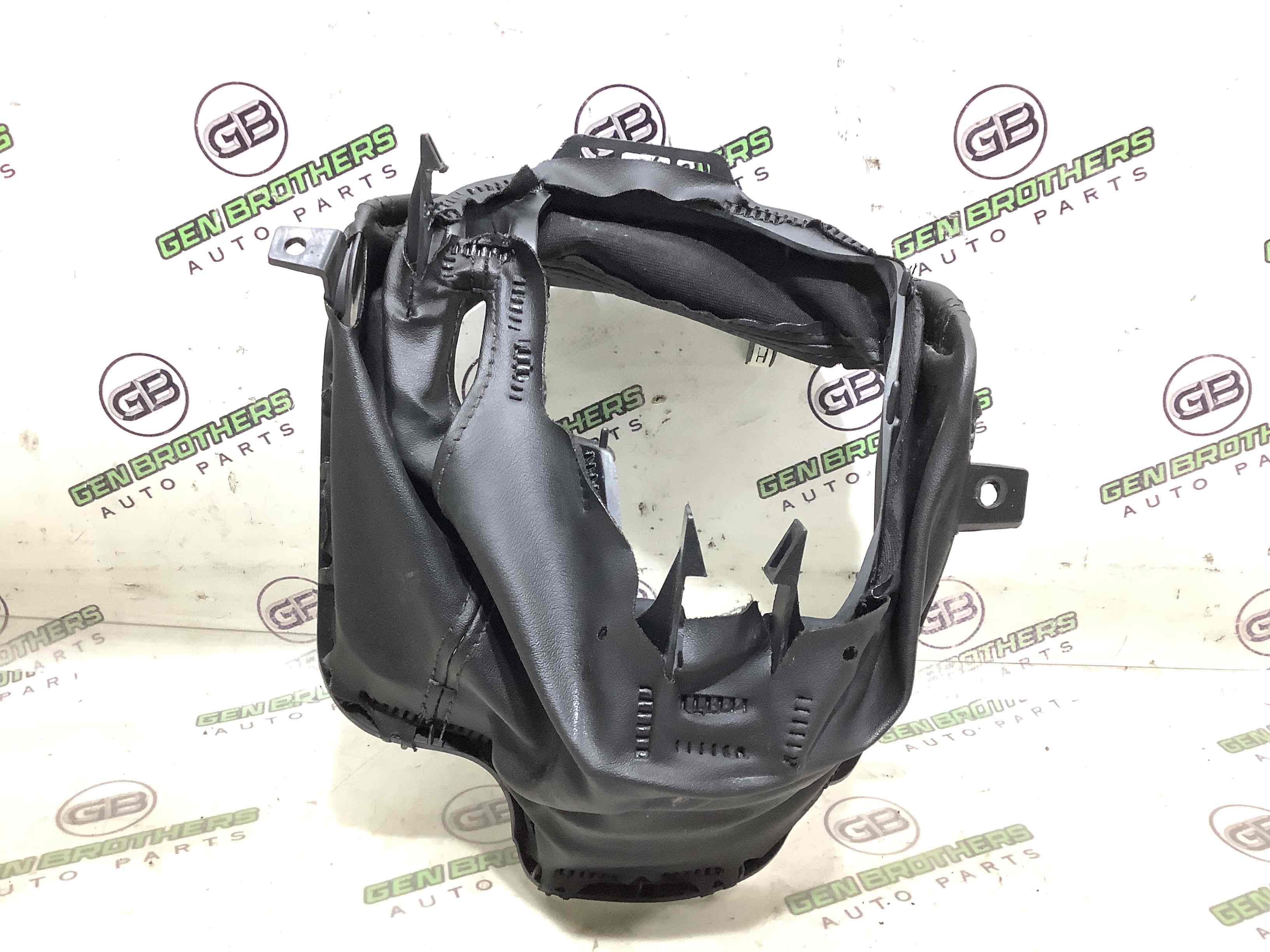 Оздоблення керма та кермової колонки