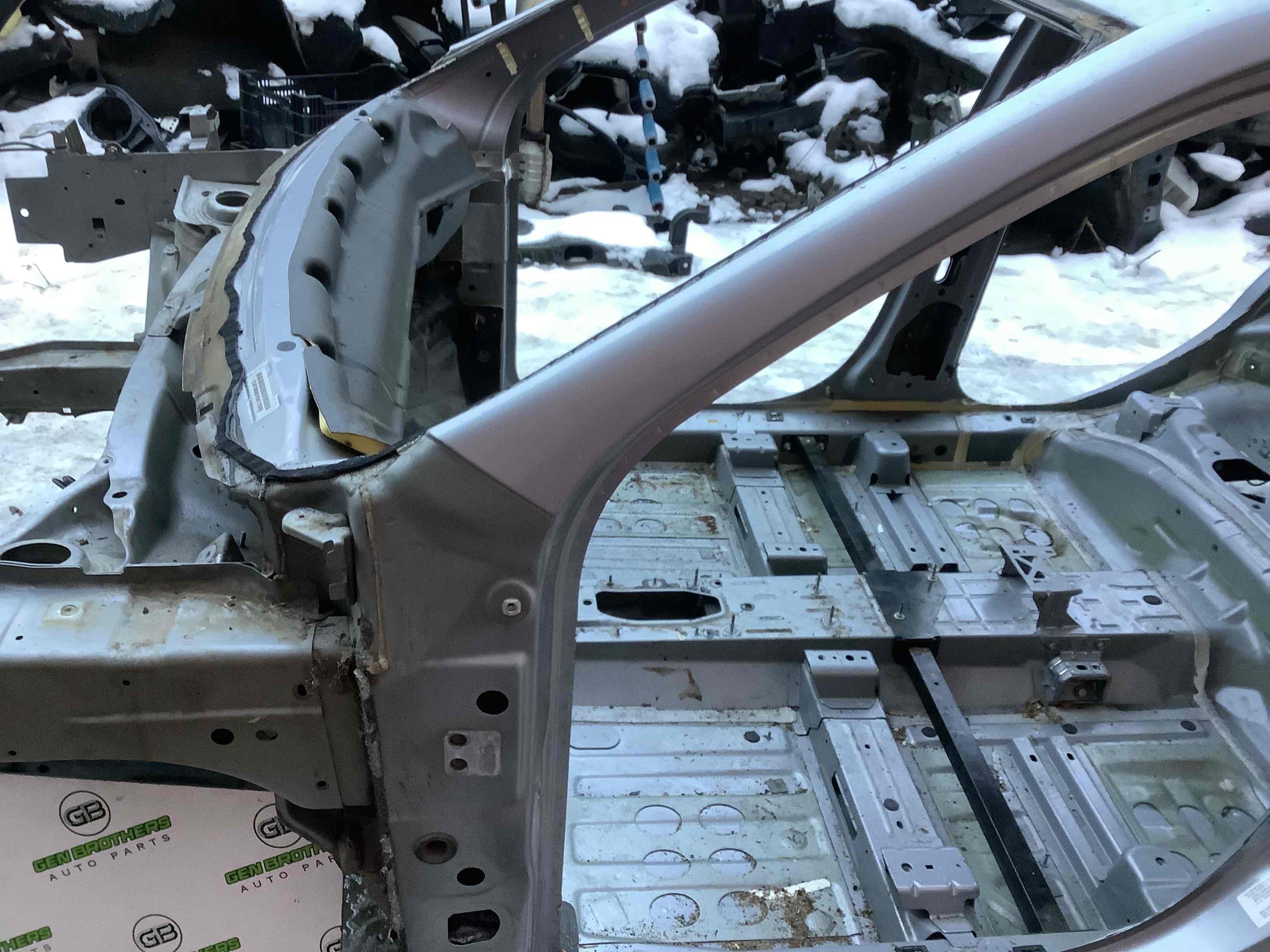 Чверть передня ліва