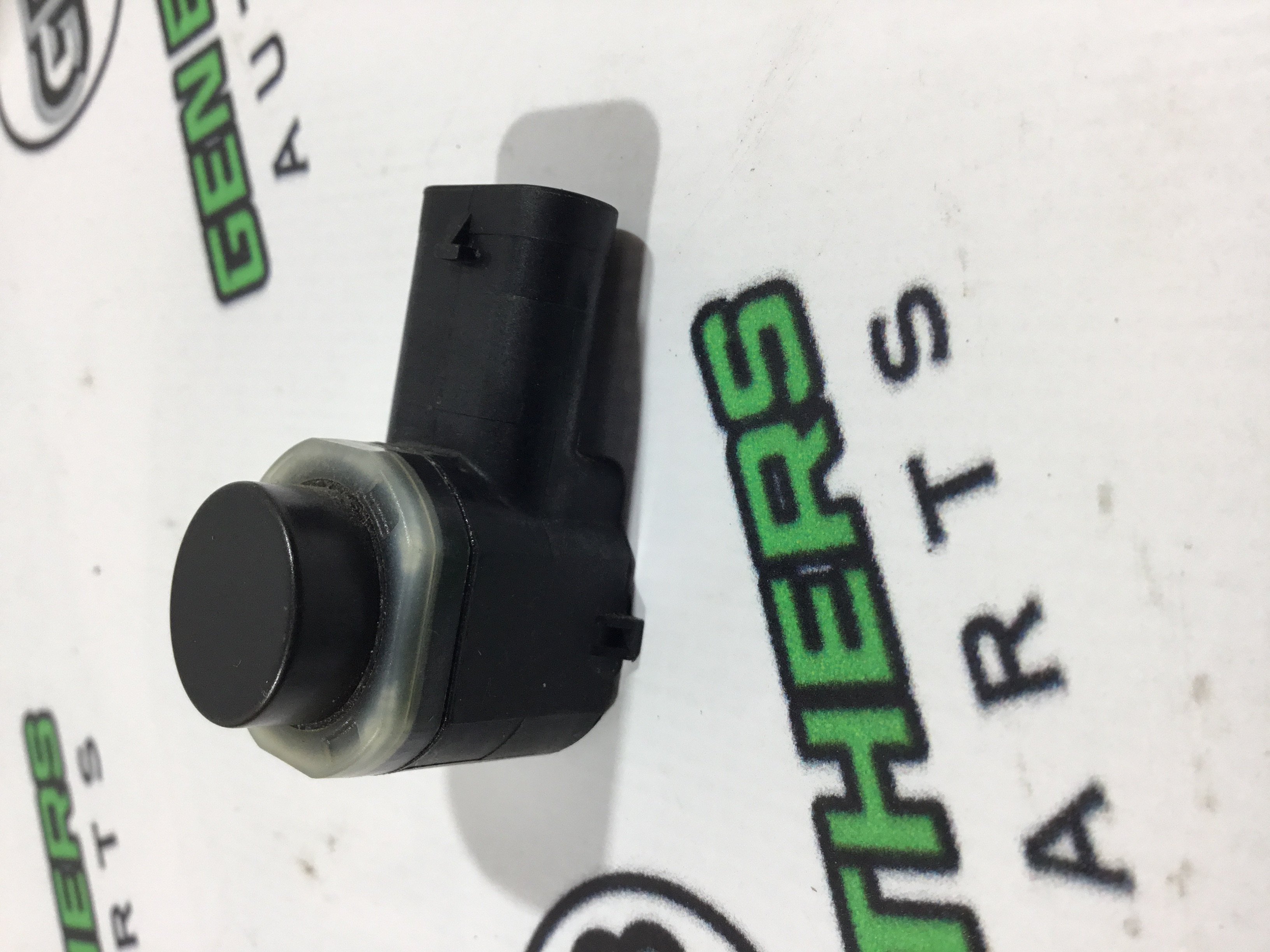 Парктронік, кріплення, корпус