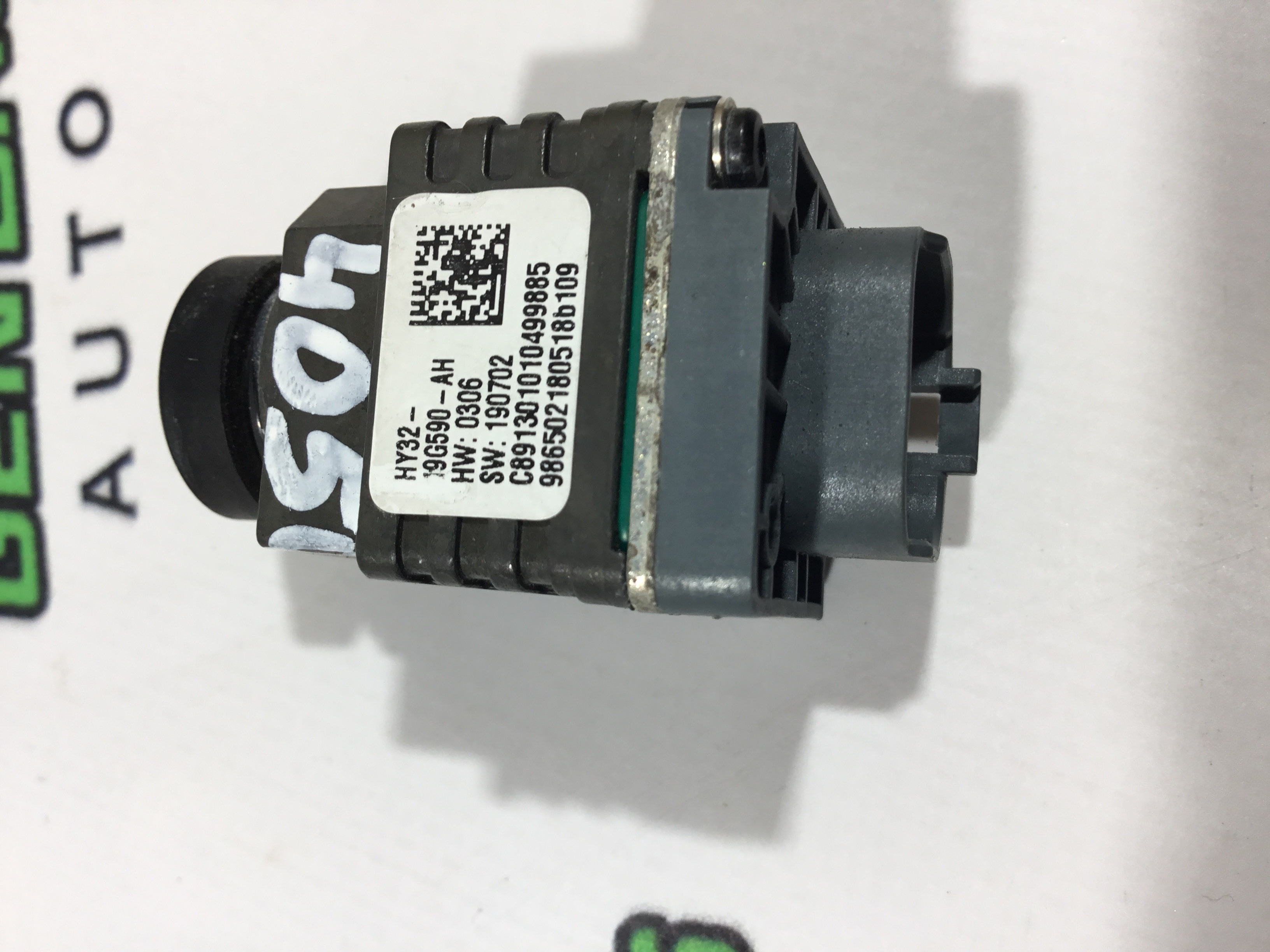 Камера, кріплення камери, корпус