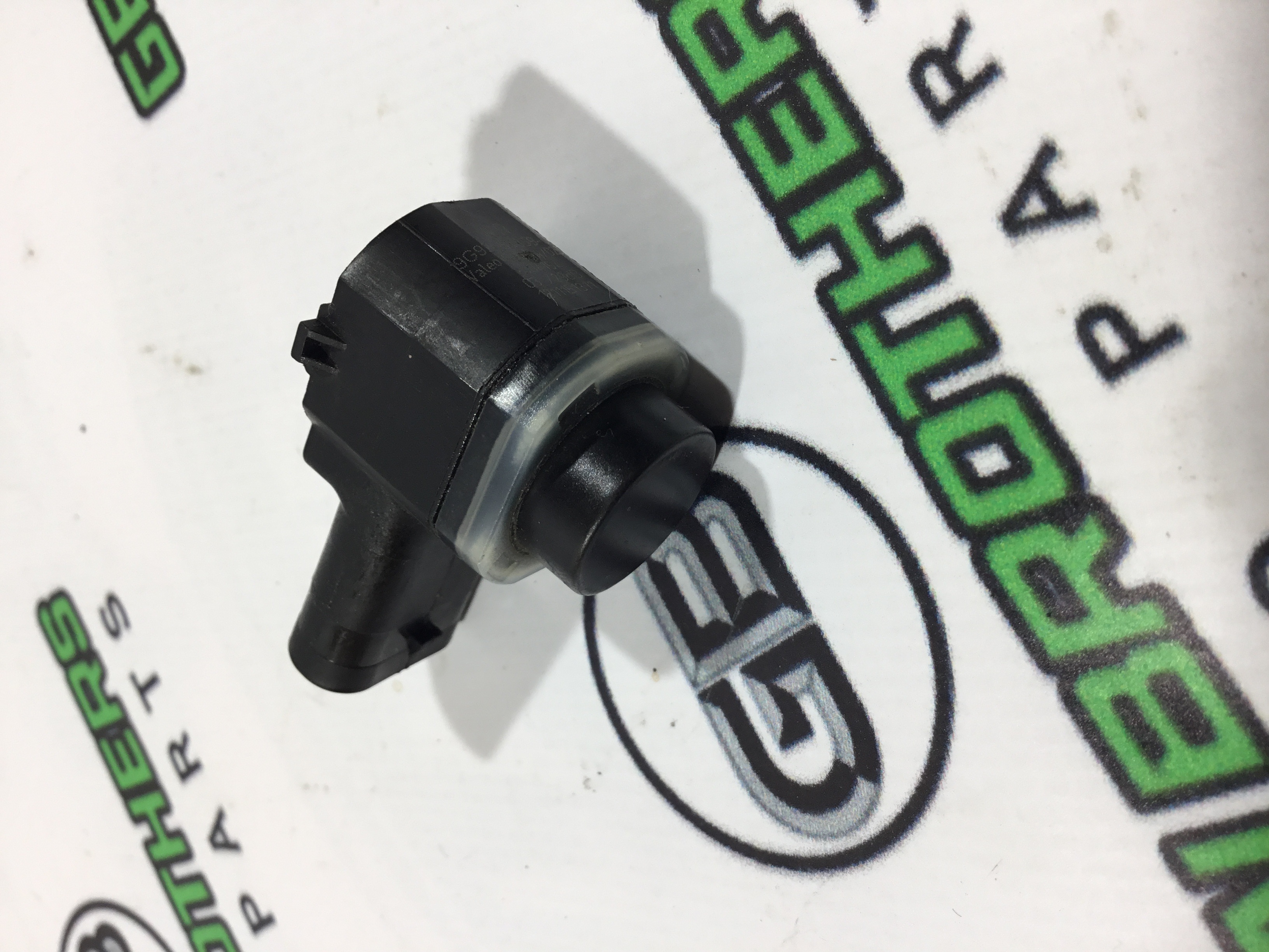 Парктронік, кріплення, корпус