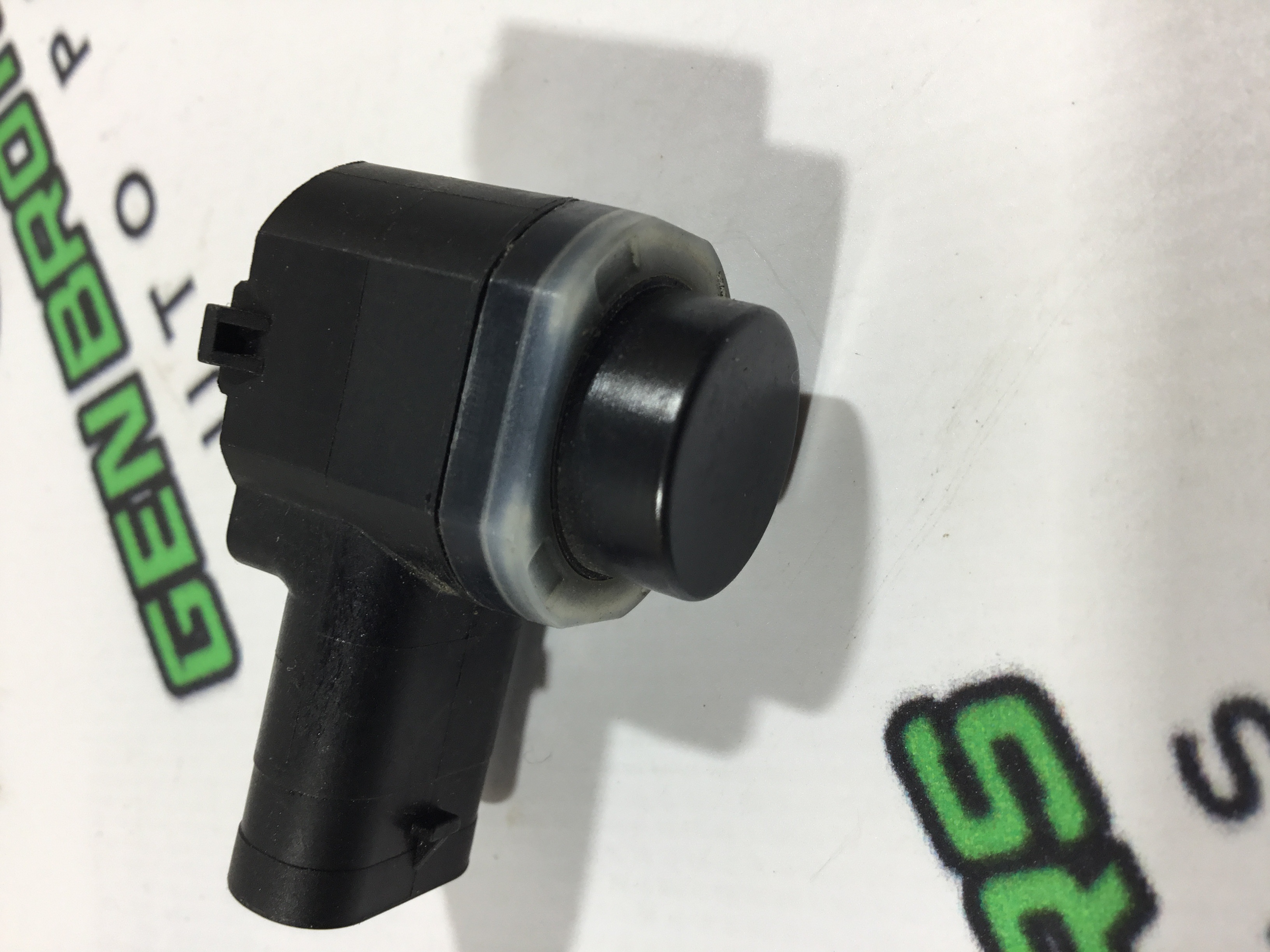 Парктронік, кріплення, корпус