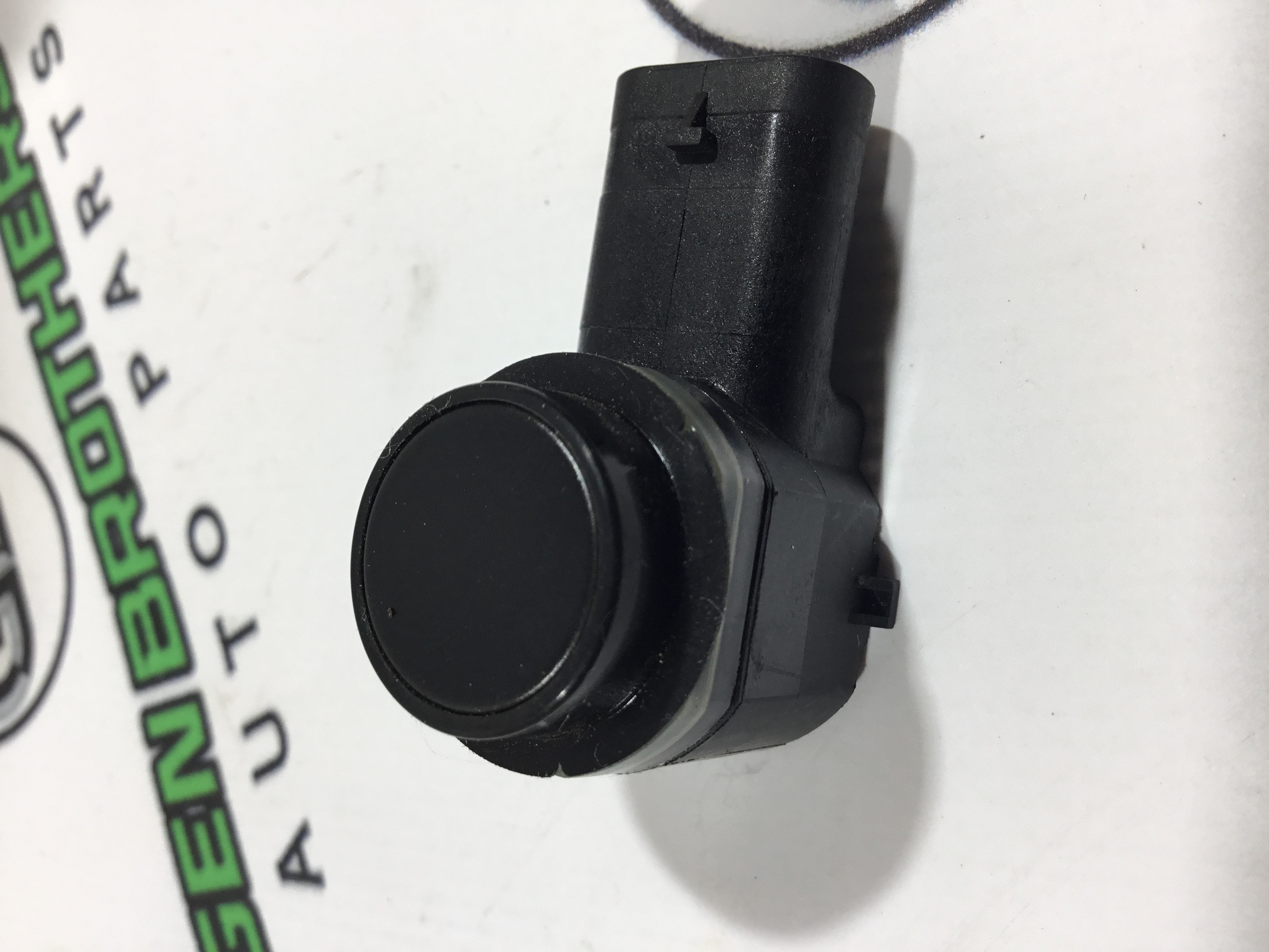 Парктронік, кріплення, корпус